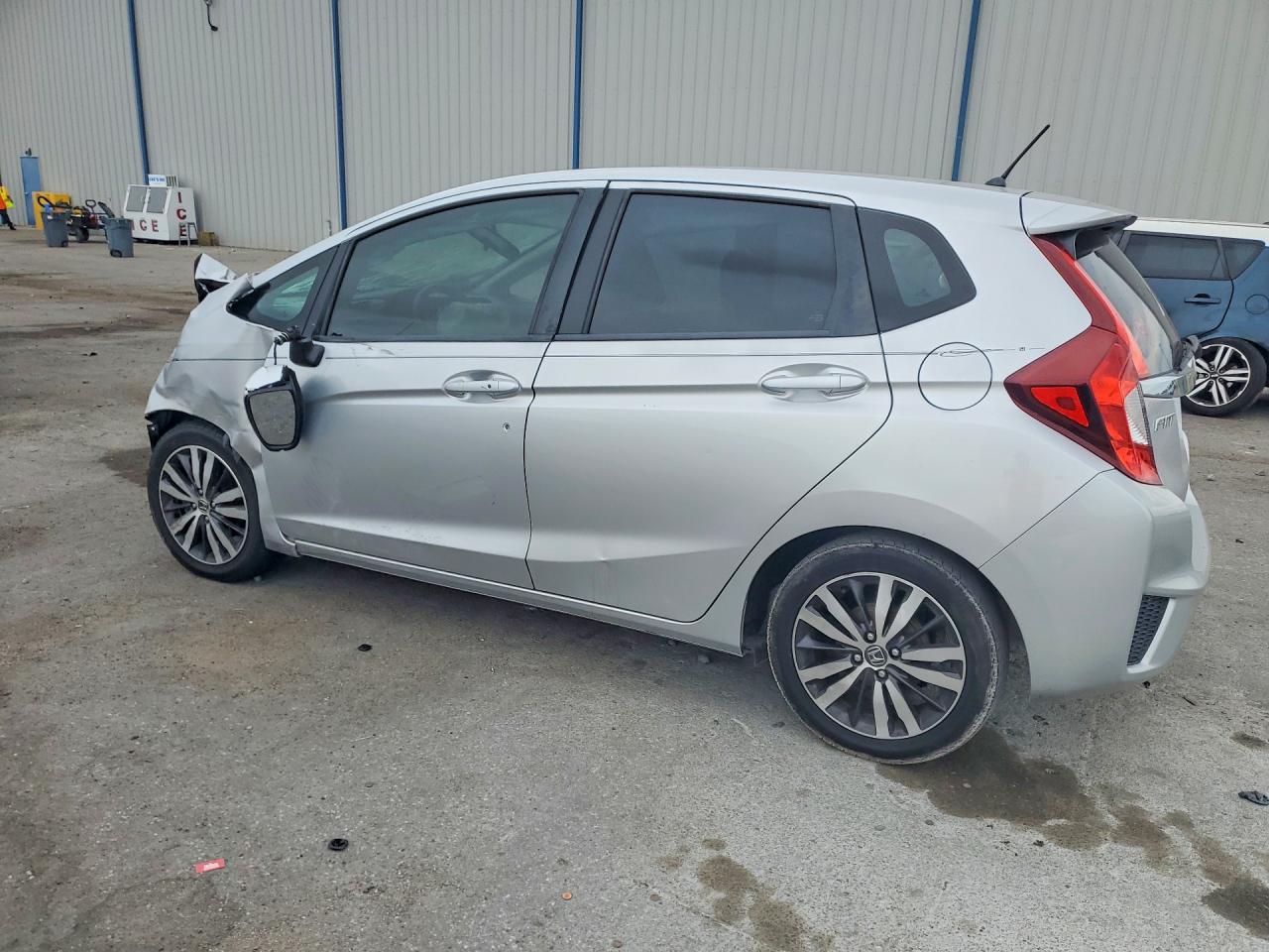 2015 Honda Fit Ex Silver vin: 3HGGK5H80FM765250
