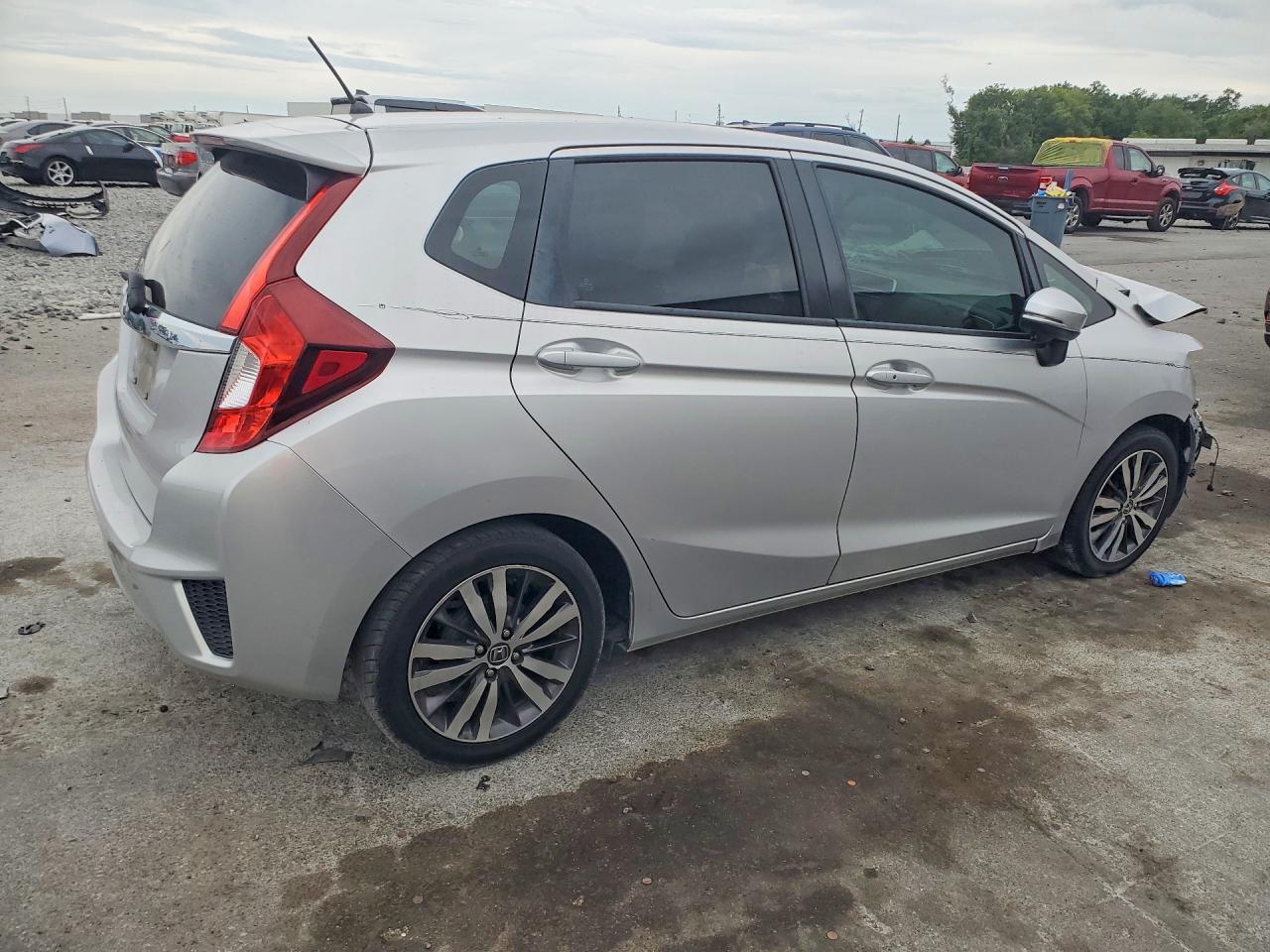 2015 Honda Fit Ex Silver vin: 3HGGK5H80FM765250