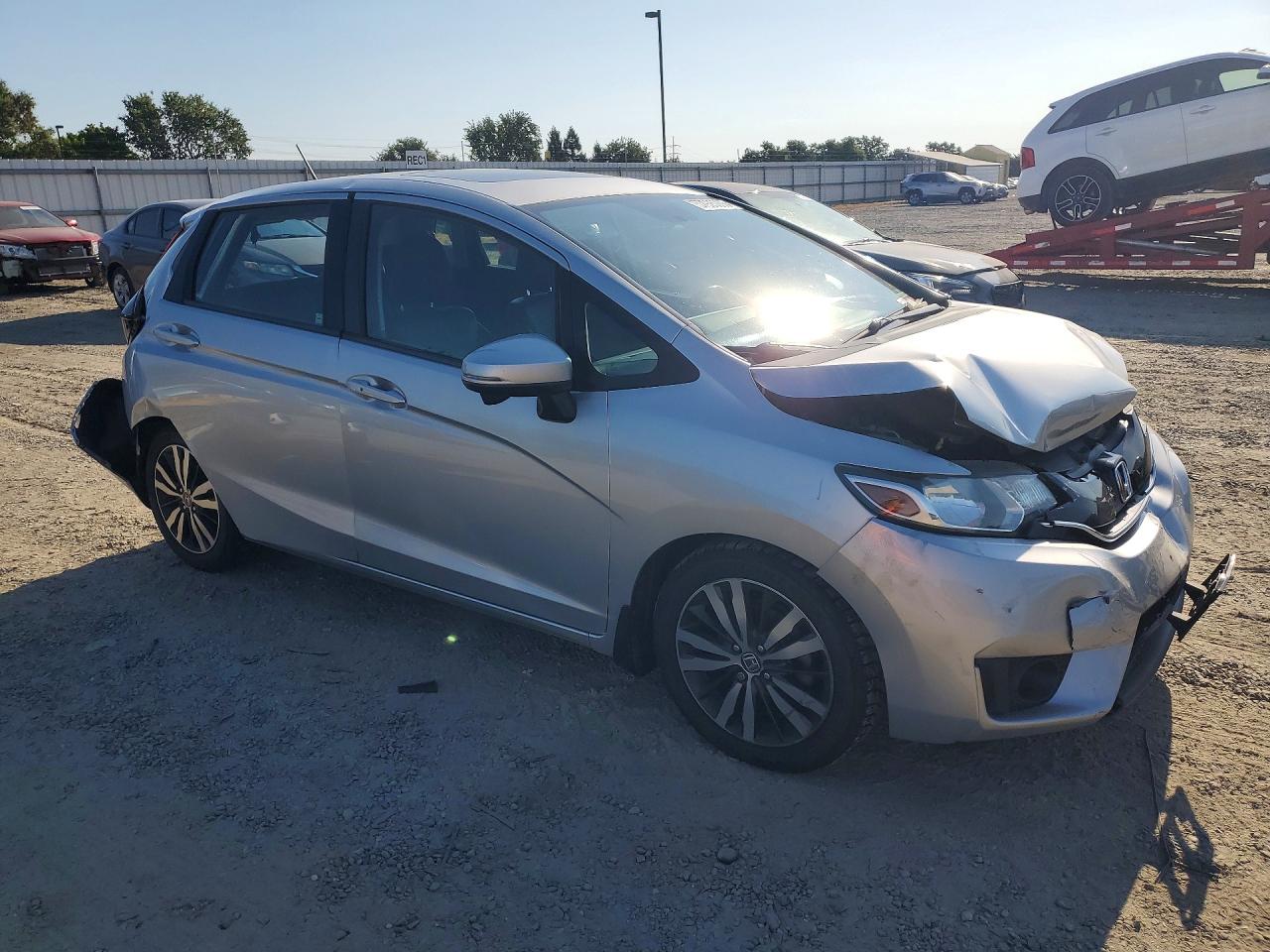 2015 Honda Fit Ex Silver vin: 3HGGK5H80FM772540