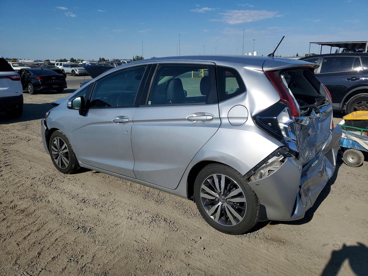 2015 Honda Fit Ex Silver vin: 3HGGK5H80FM772540