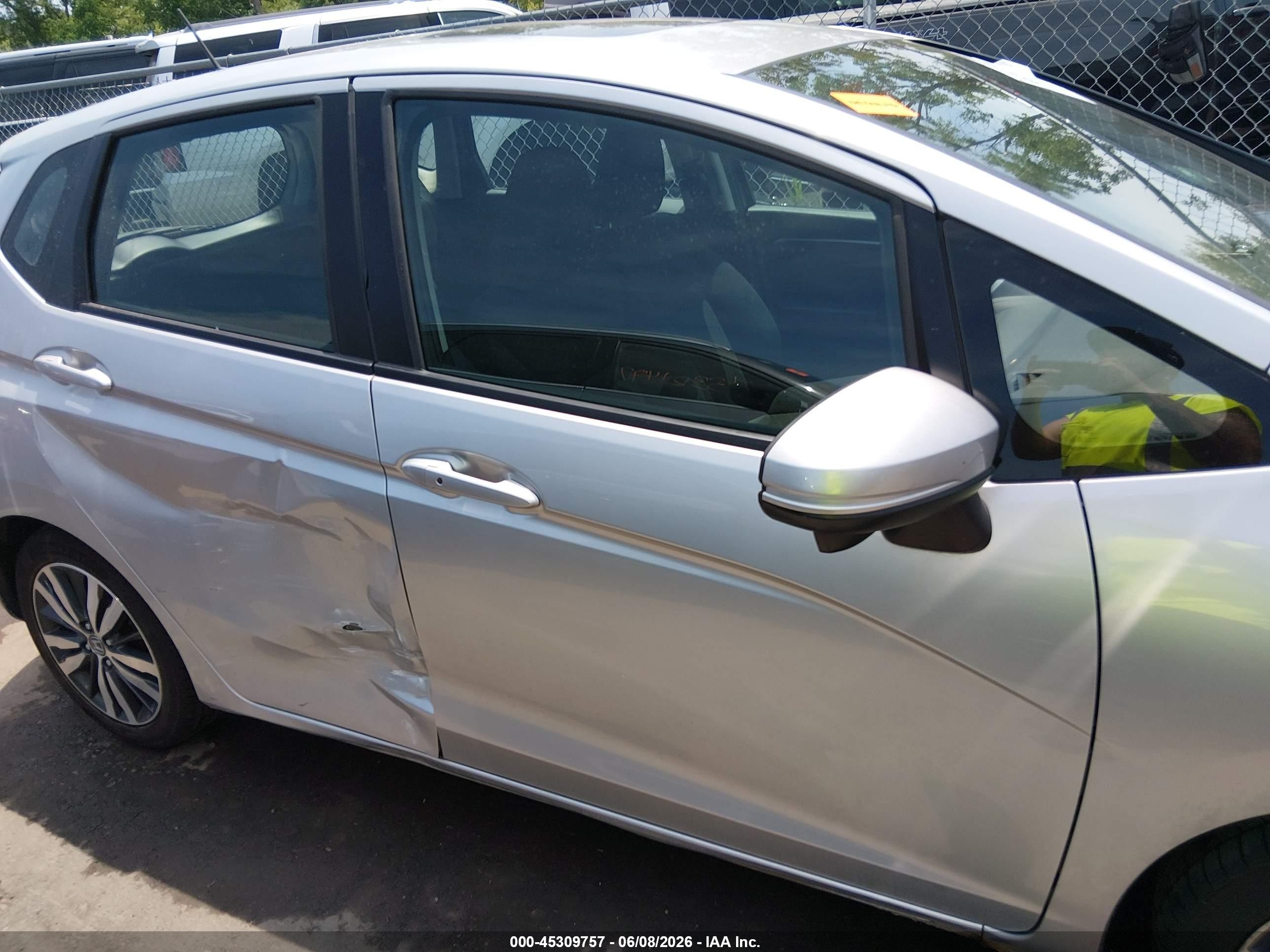 2015 Honda Fit Ex/ex-l Silver vin: 3HGGK5H81FM708863