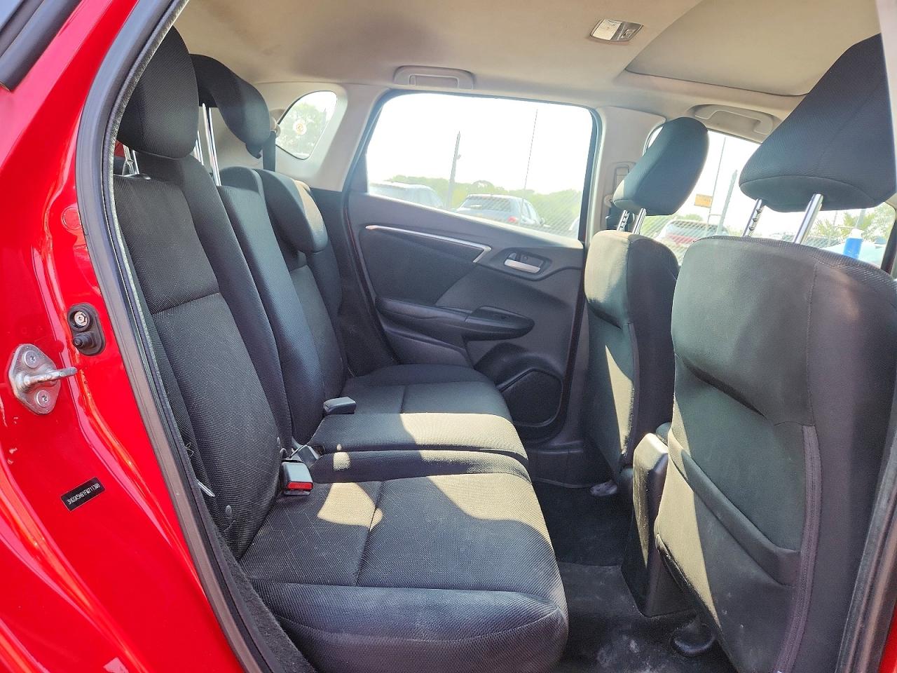 2015 Honda Fit Ex Red vin: 3HGGK5H81FM711388
