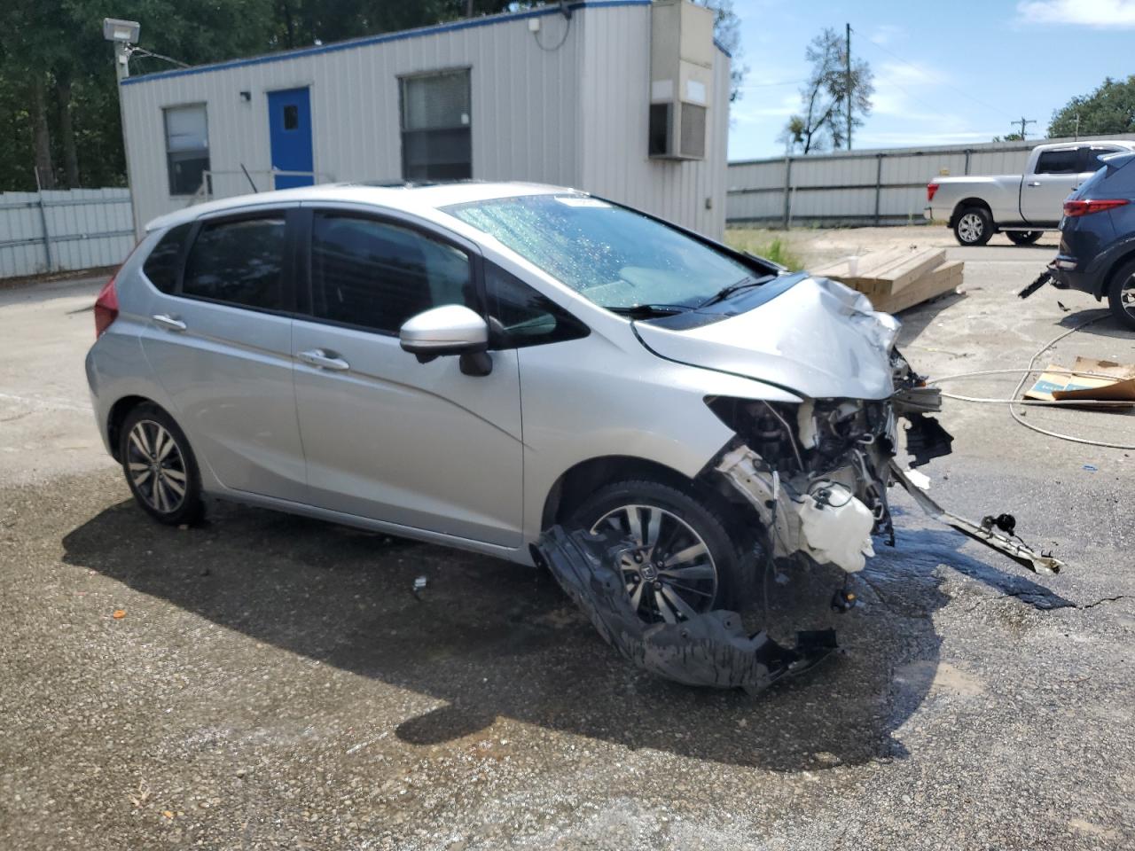 2015 Honda Fit Ex Серебряный vin: 3HGGK5H81FM761062