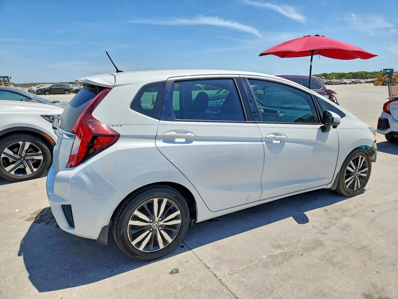 2015 Honda Fit Ex White vin: 3HGGK5H81FM772210