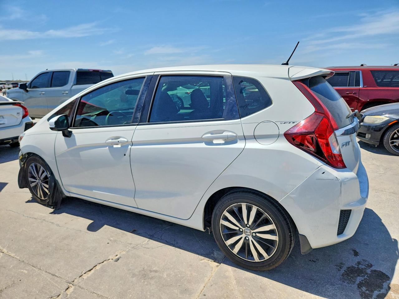 2015 Honda Fit Ex White vin: 3HGGK5H81FM772210