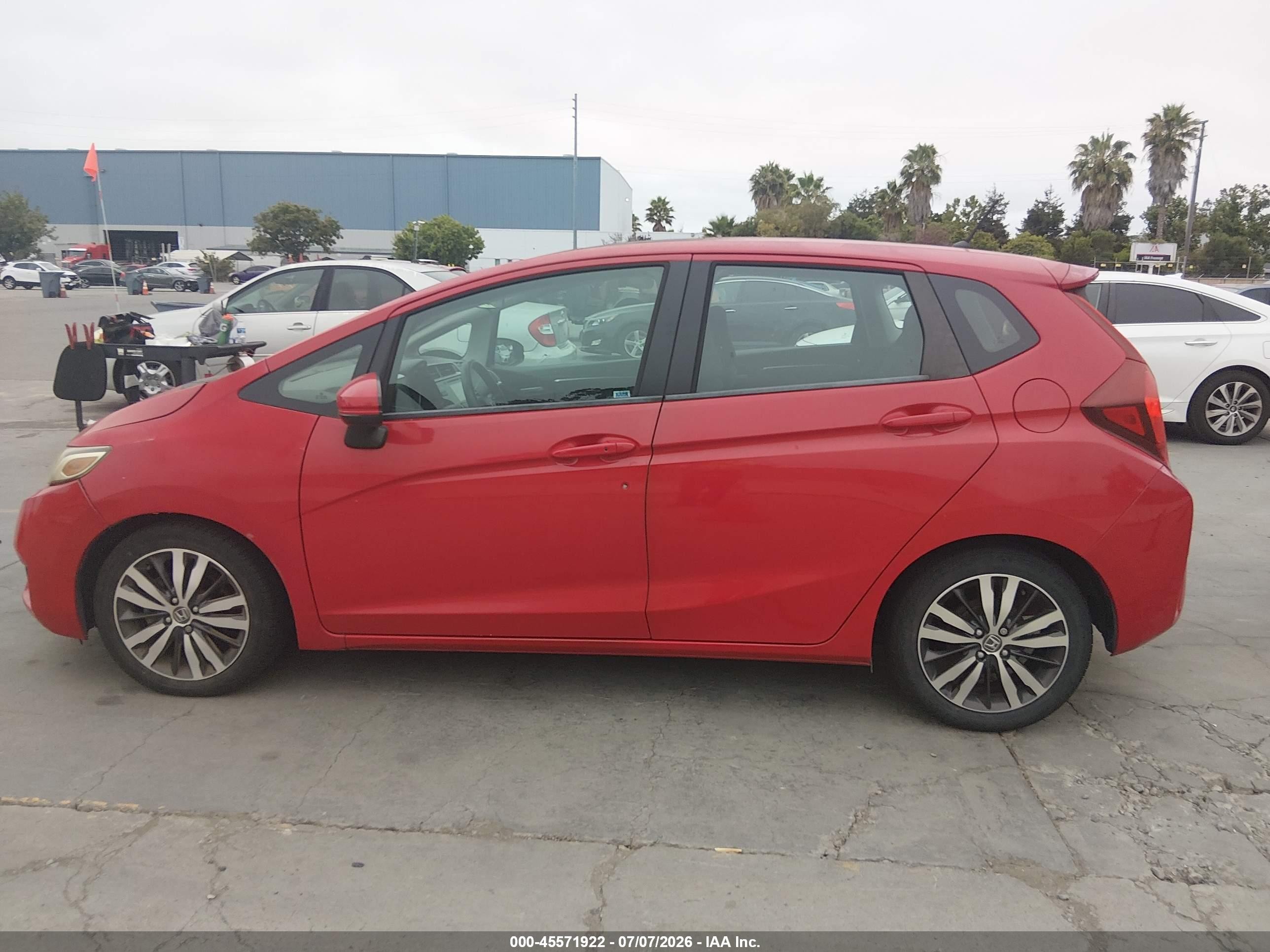 2015 Honda Fit Ex/ex-l Red vin: 3HGGK5H81FM773471