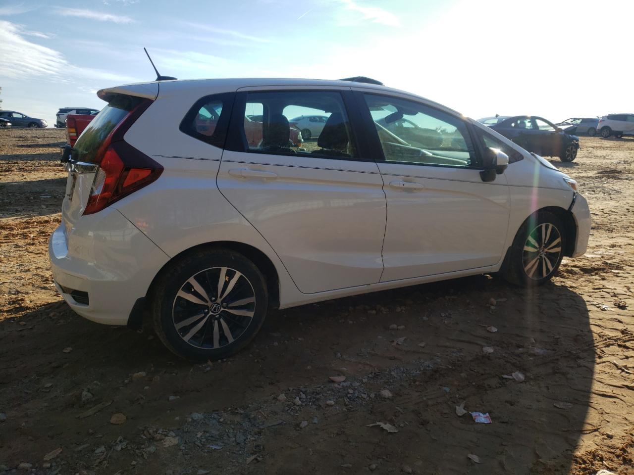 2018 Honda Fit Ex White vin: 3HGGK5H81JM736218