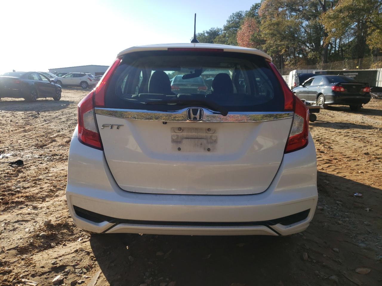 2018 Honda Fit Ex White vin: 3HGGK5H81JM736218