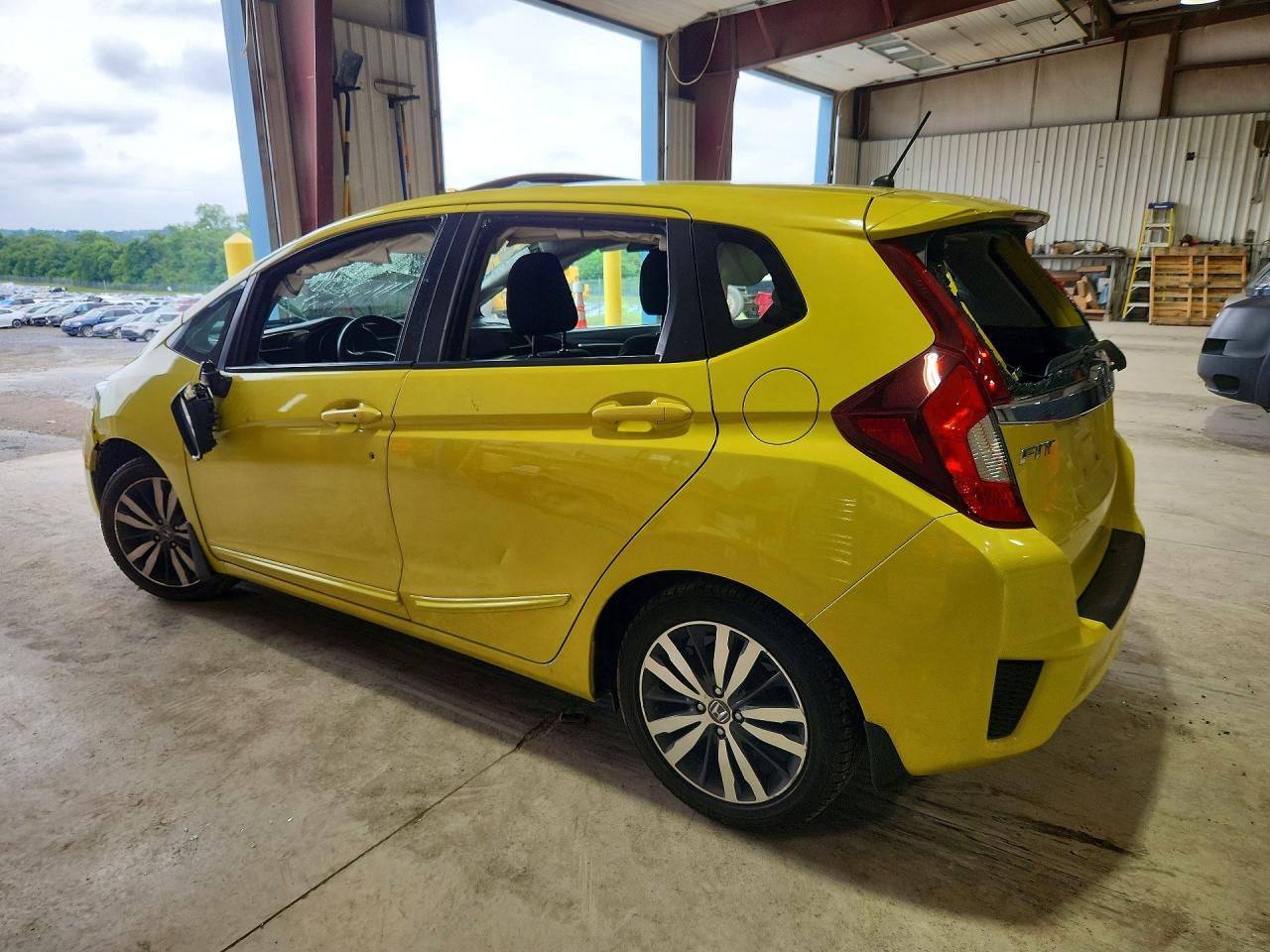 2015 Honda Fit Ex Yellow vin: 3HGGK5H82FM751169