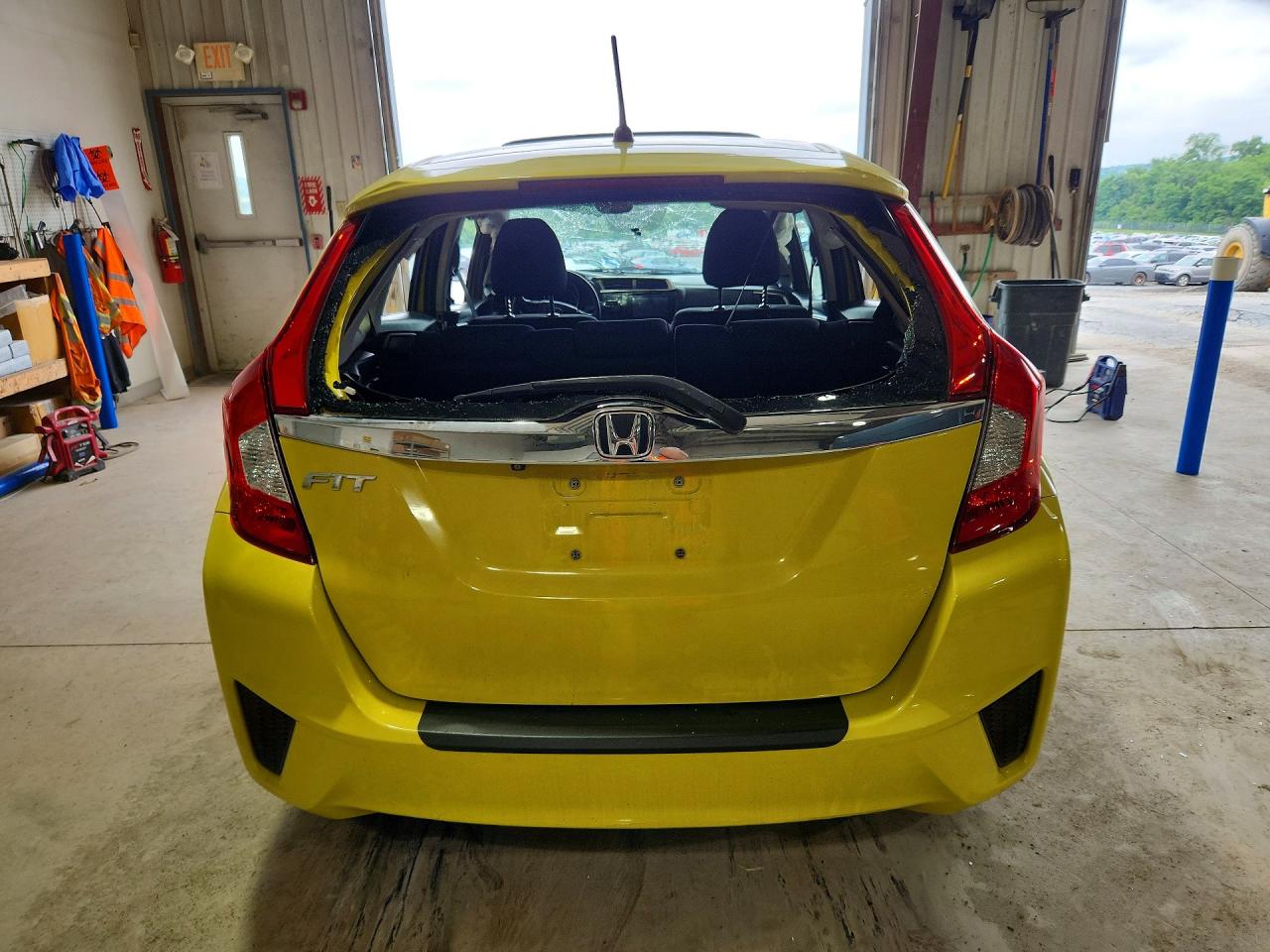 2015 Honda Fit Ex Yellow vin: 3HGGK5H82FM751169