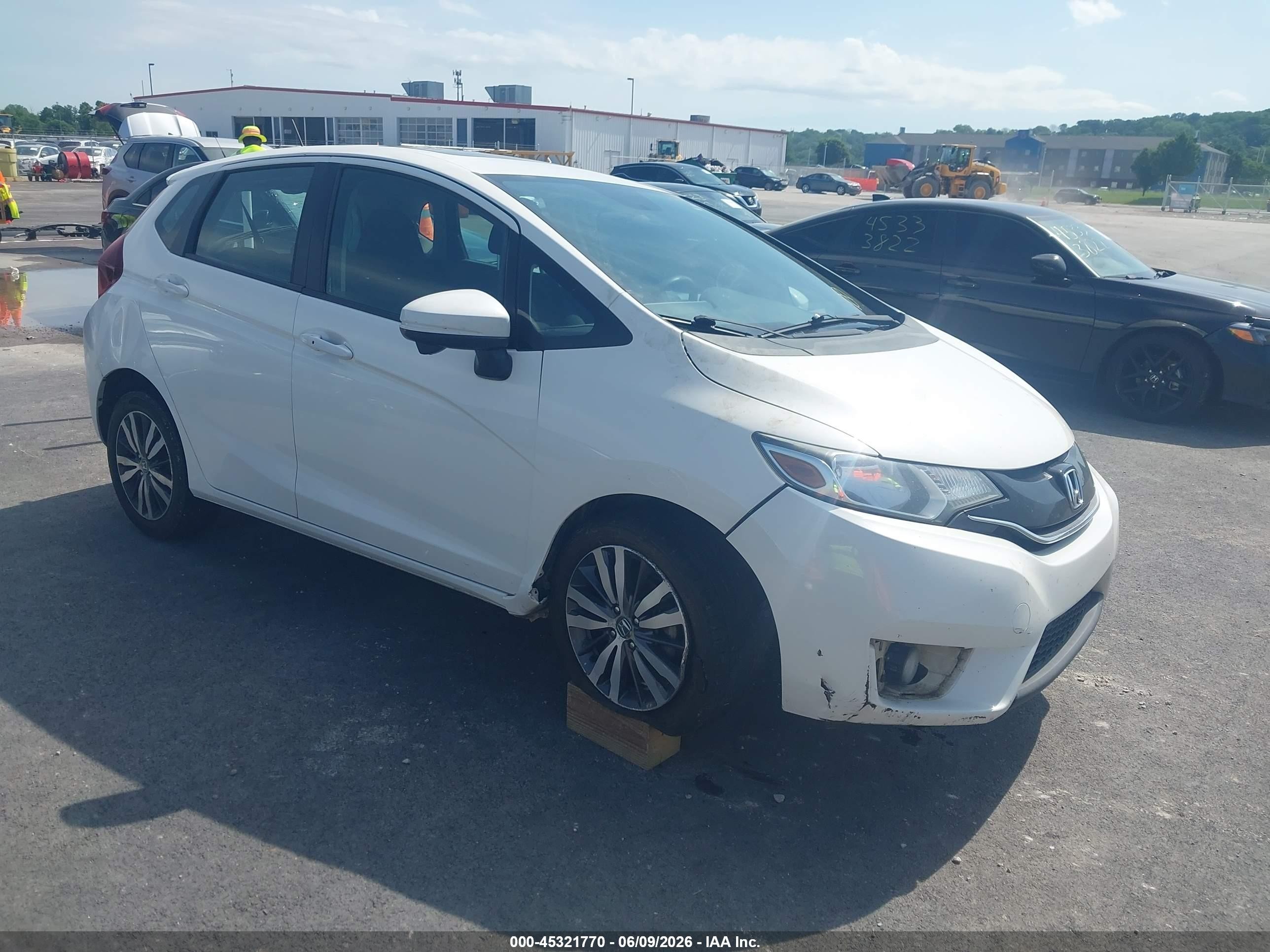 2015 Honda Fit Ex/ex-l White vin: 3HGGK5H82FM786942