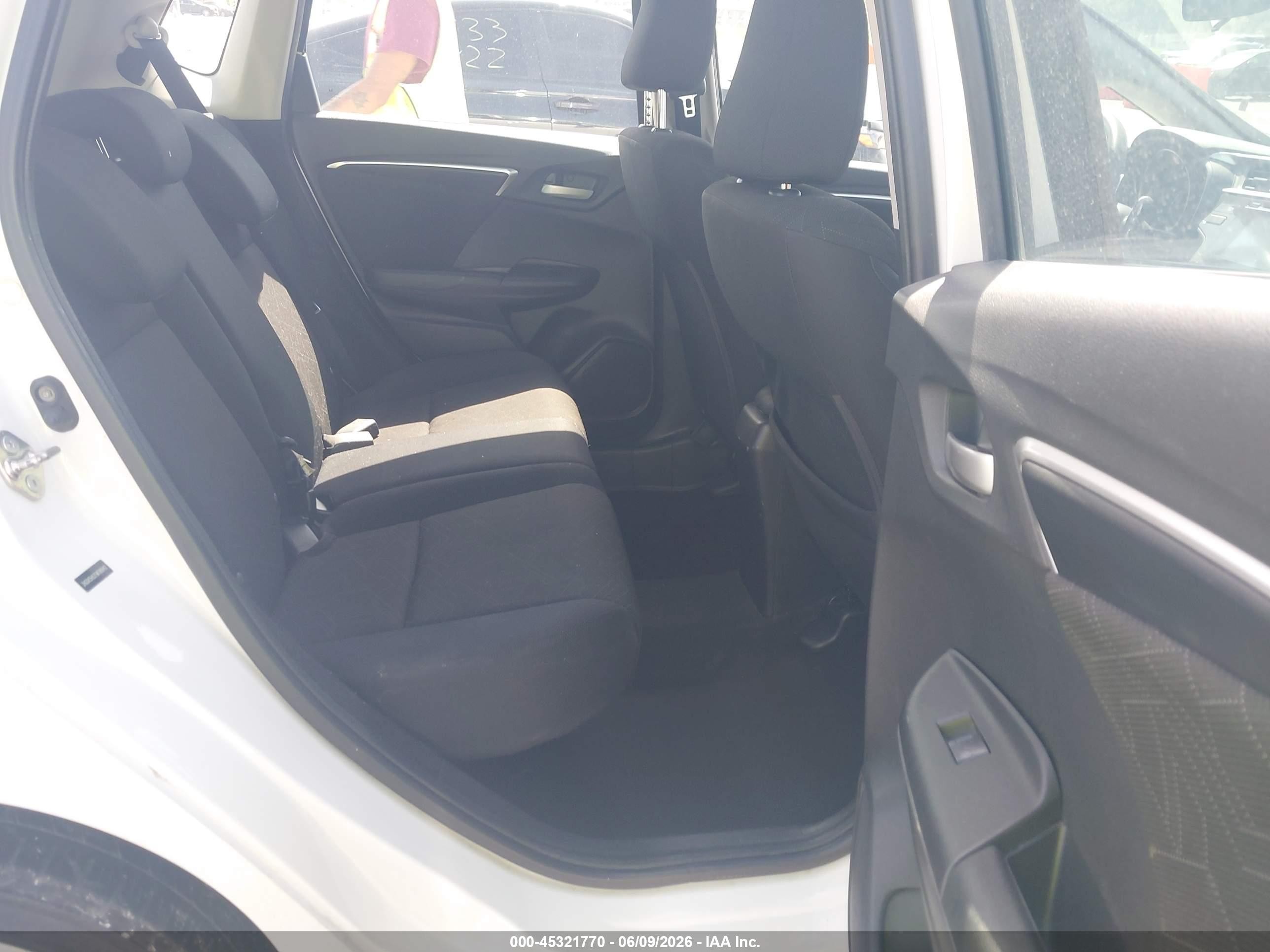 2015 Honda Fit Ex/ex-l White vin: 3HGGK5H82FM786942