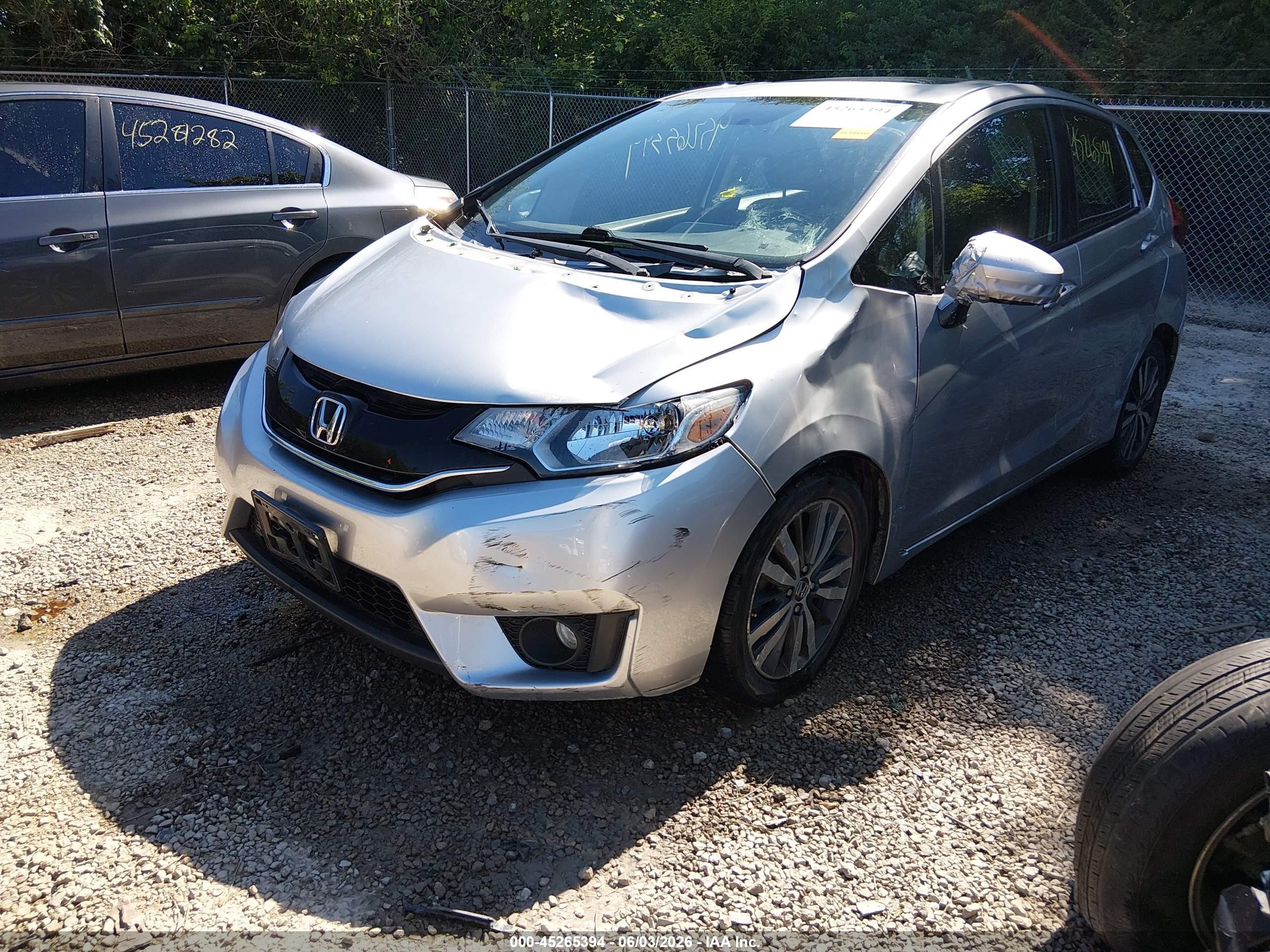 2015 Honda Fit Ex/ex-l Серебряный vin: 3HGGK5H83FM735854