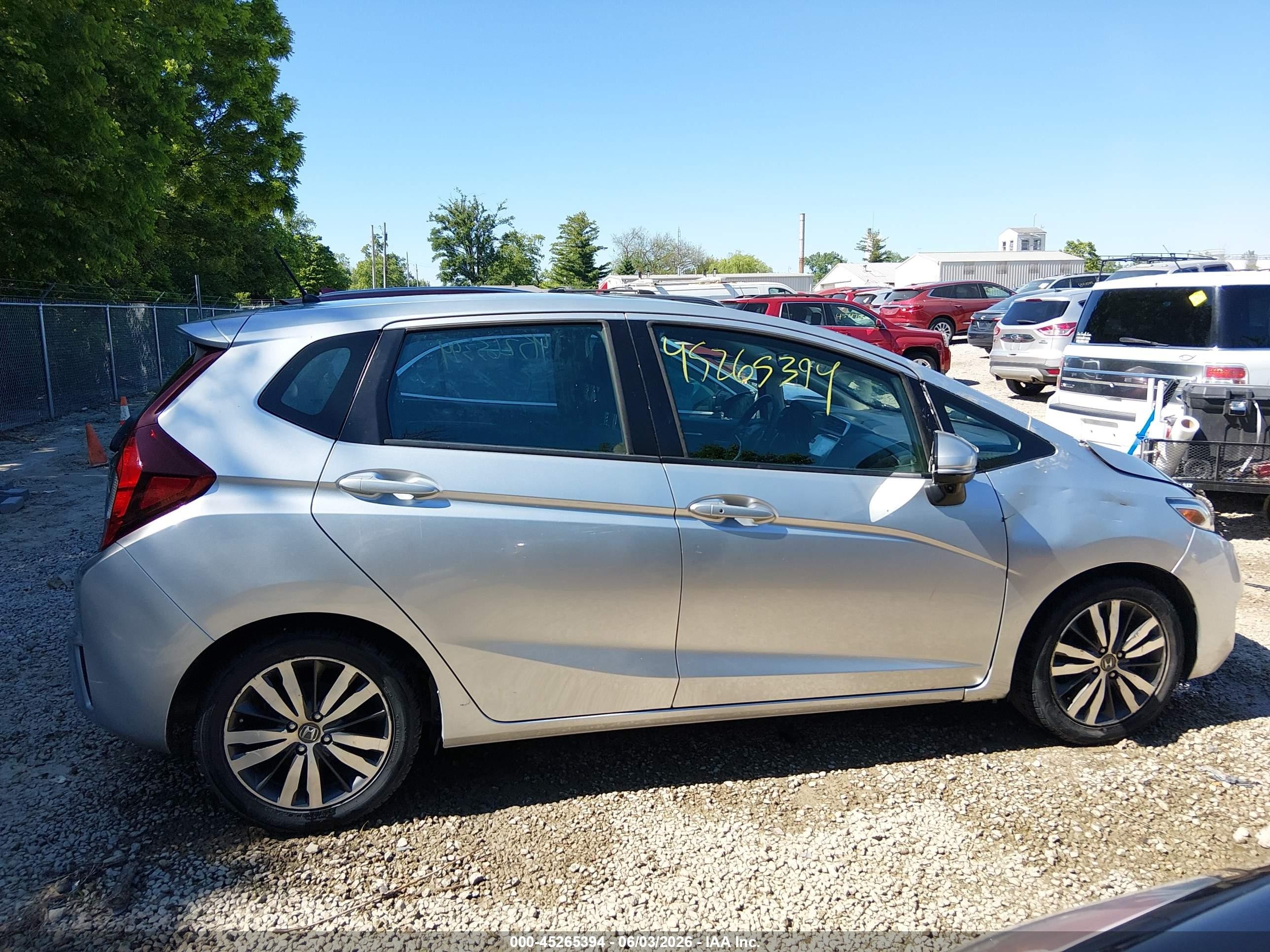 2015 Honda Fit Ex/ex-l Серебряный vin: 3HGGK5H83FM735854