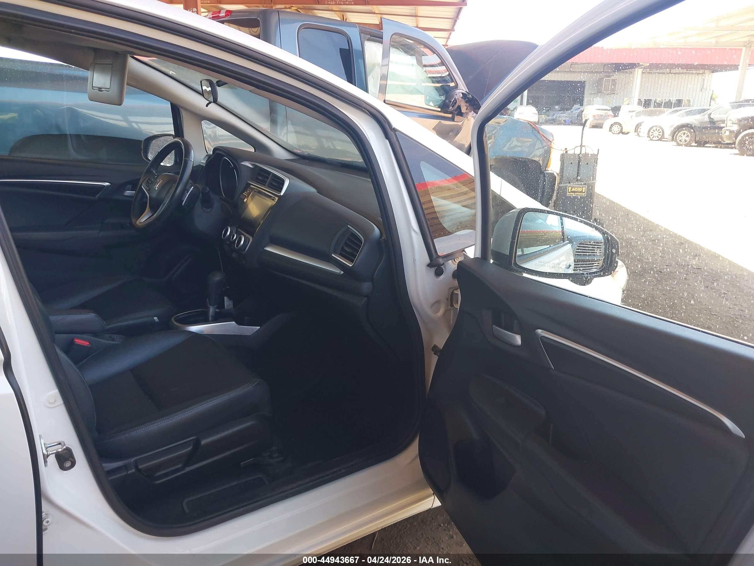 2015 Honda Fit Ex/ex-l Белый vin: 3HGGK5H83FM742514