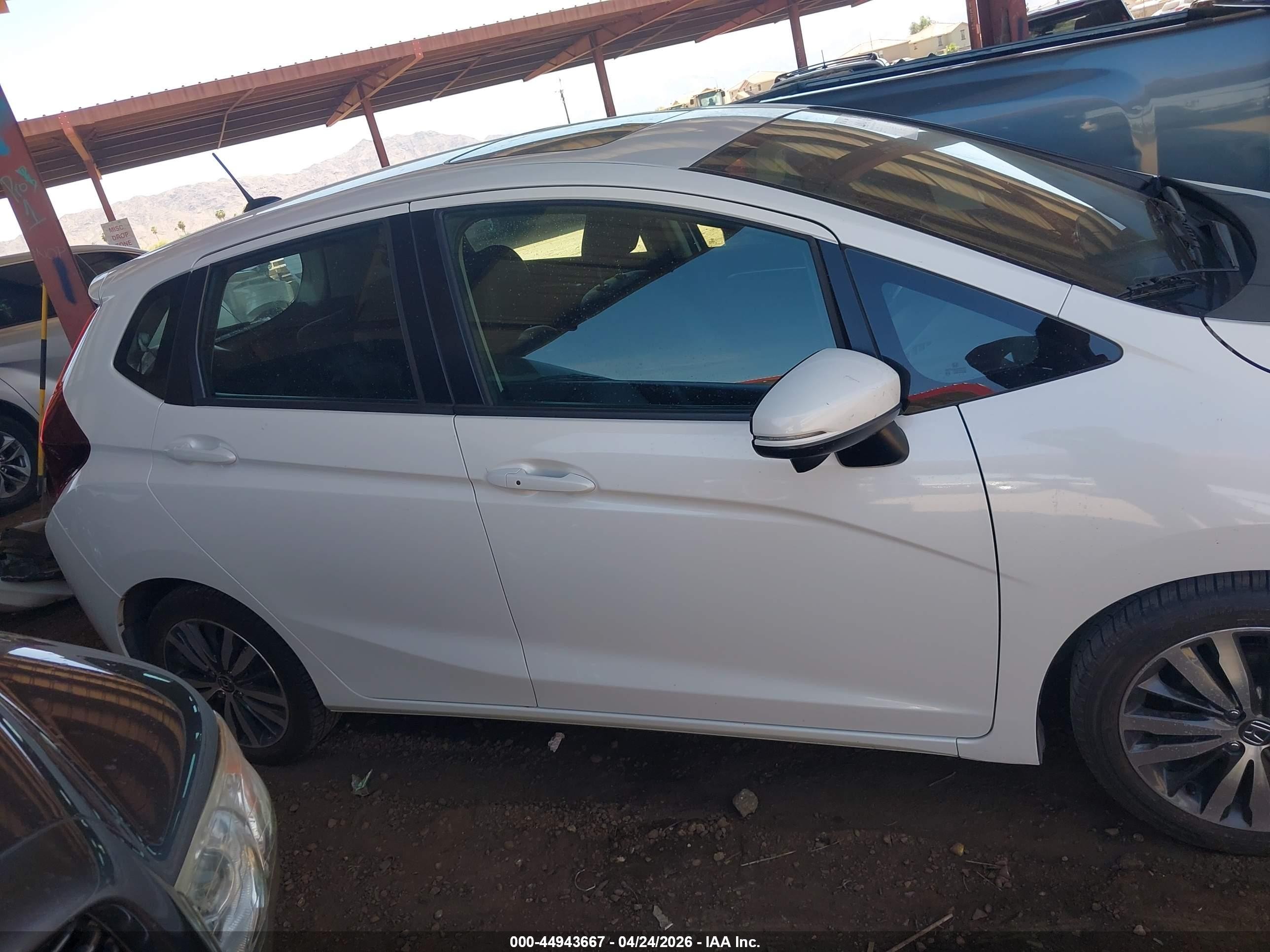 2015 Honda Fit Ex/ex-l Белый vin: 3HGGK5H83FM742514