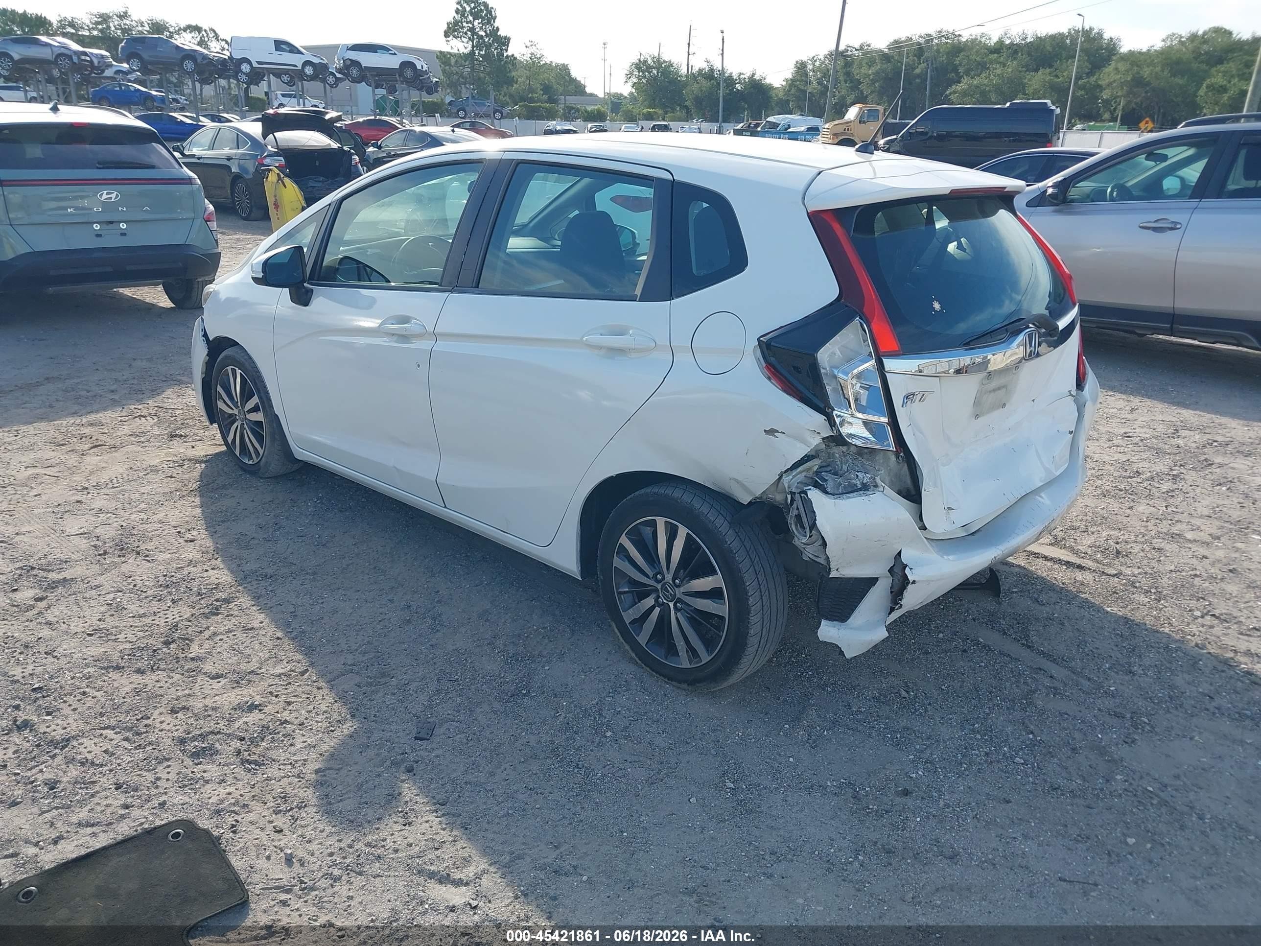 2015 Honda Fit Ex/ex-l White vin: 3HGGK5H84FM746667