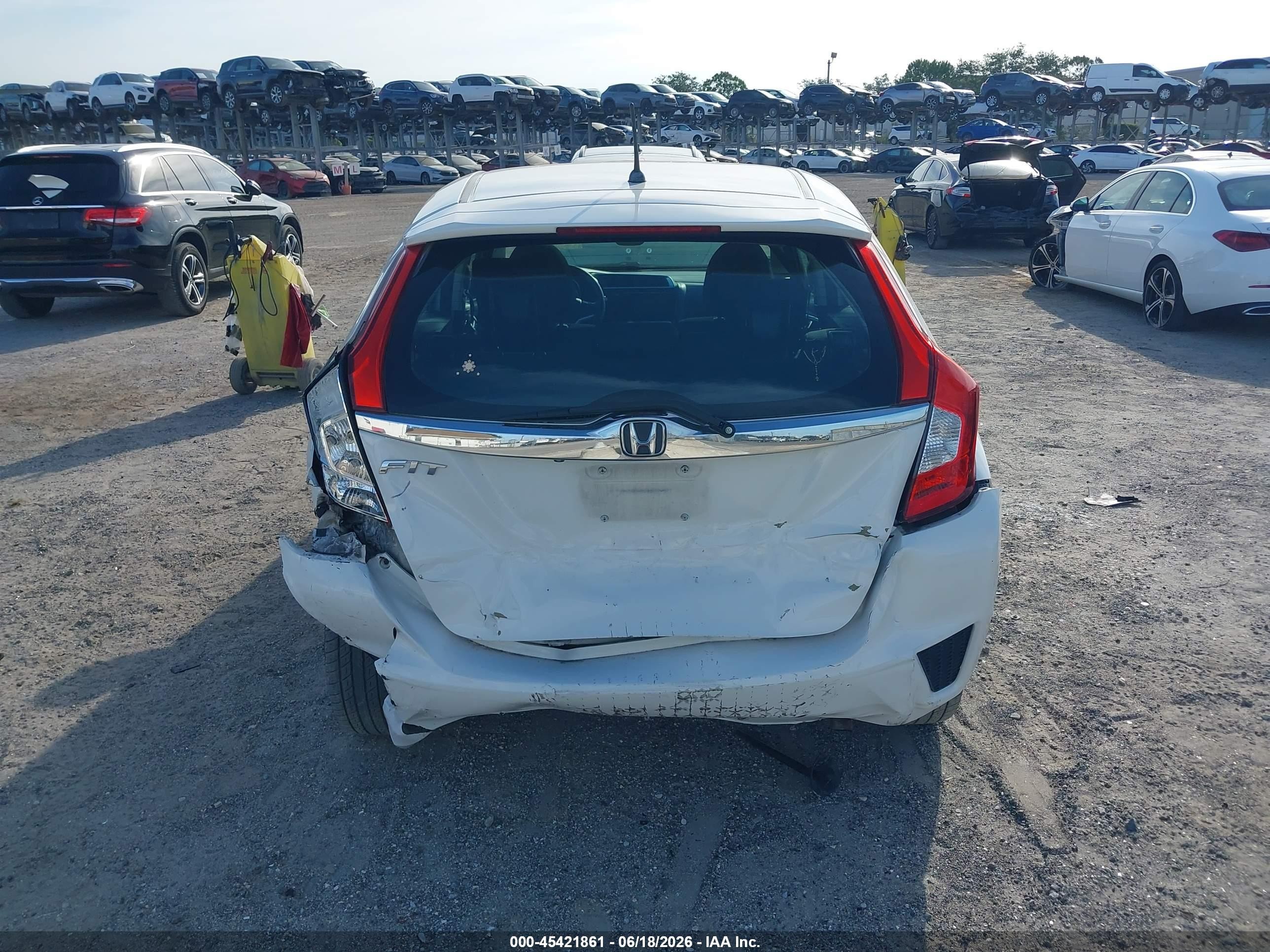 2015 Honda Fit Ex/ex-l White vin: 3HGGK5H84FM746667