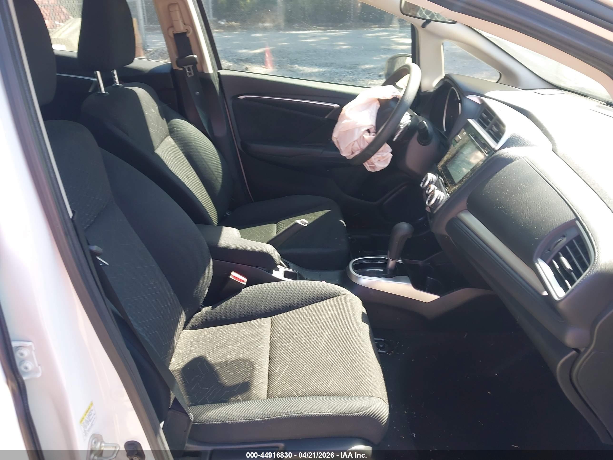 2015 Honda Fit Ex/ex-l Белый vin: 3HGGK5H84FM752159