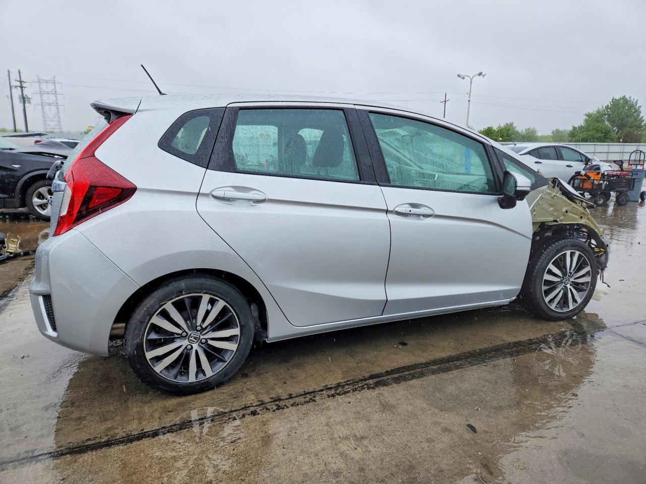 2015 Honda Fit Ex Silver vin: 3HGGK5H84FM759807