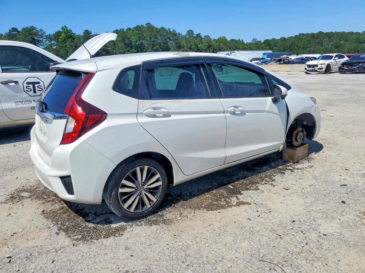 2015 Honda Fit Ex White vin: 3HGGK5H85FM723429