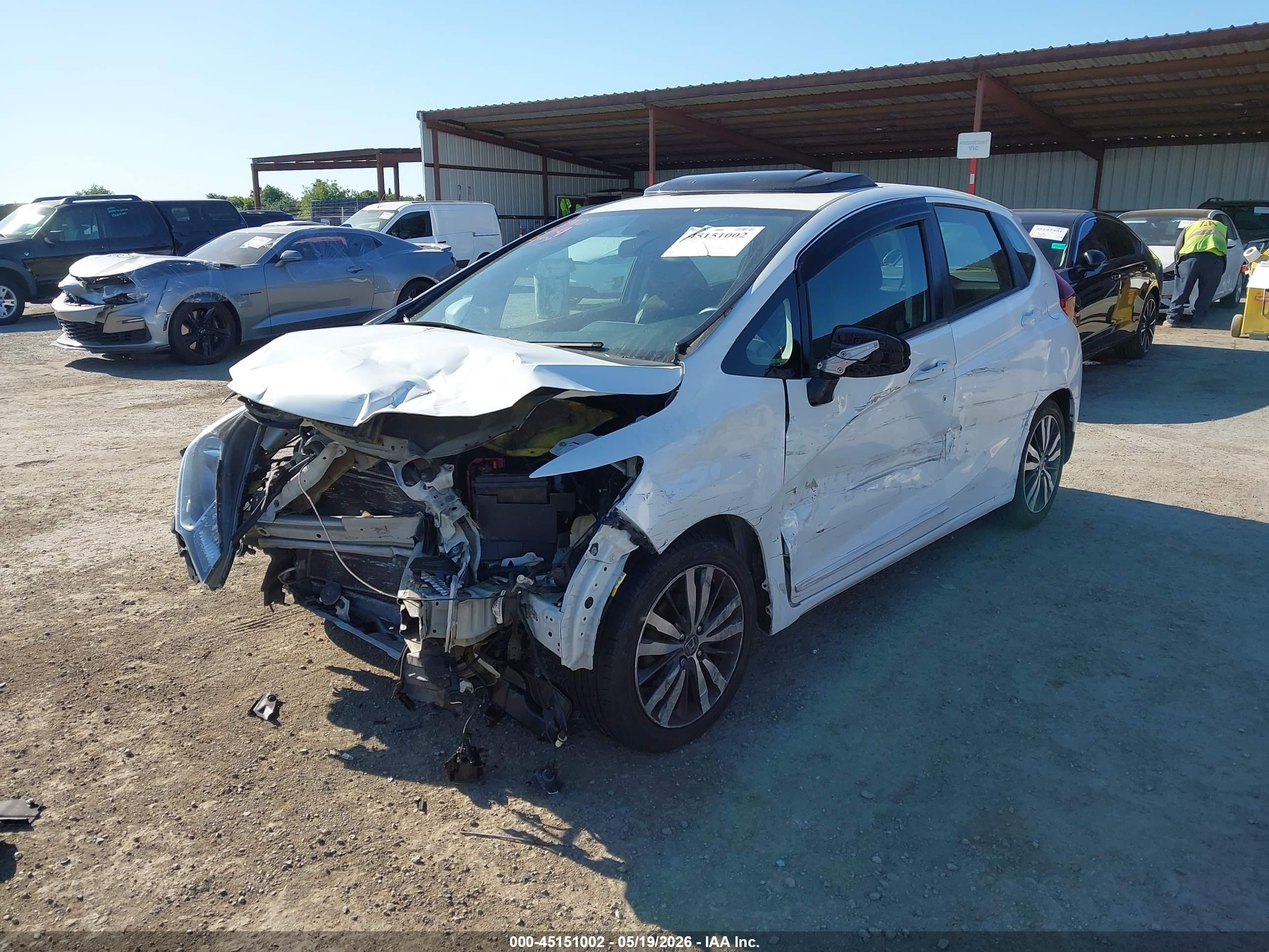 2015 Honda Fit Ex/ex-l White vin: 3HGGK5H85FM746385