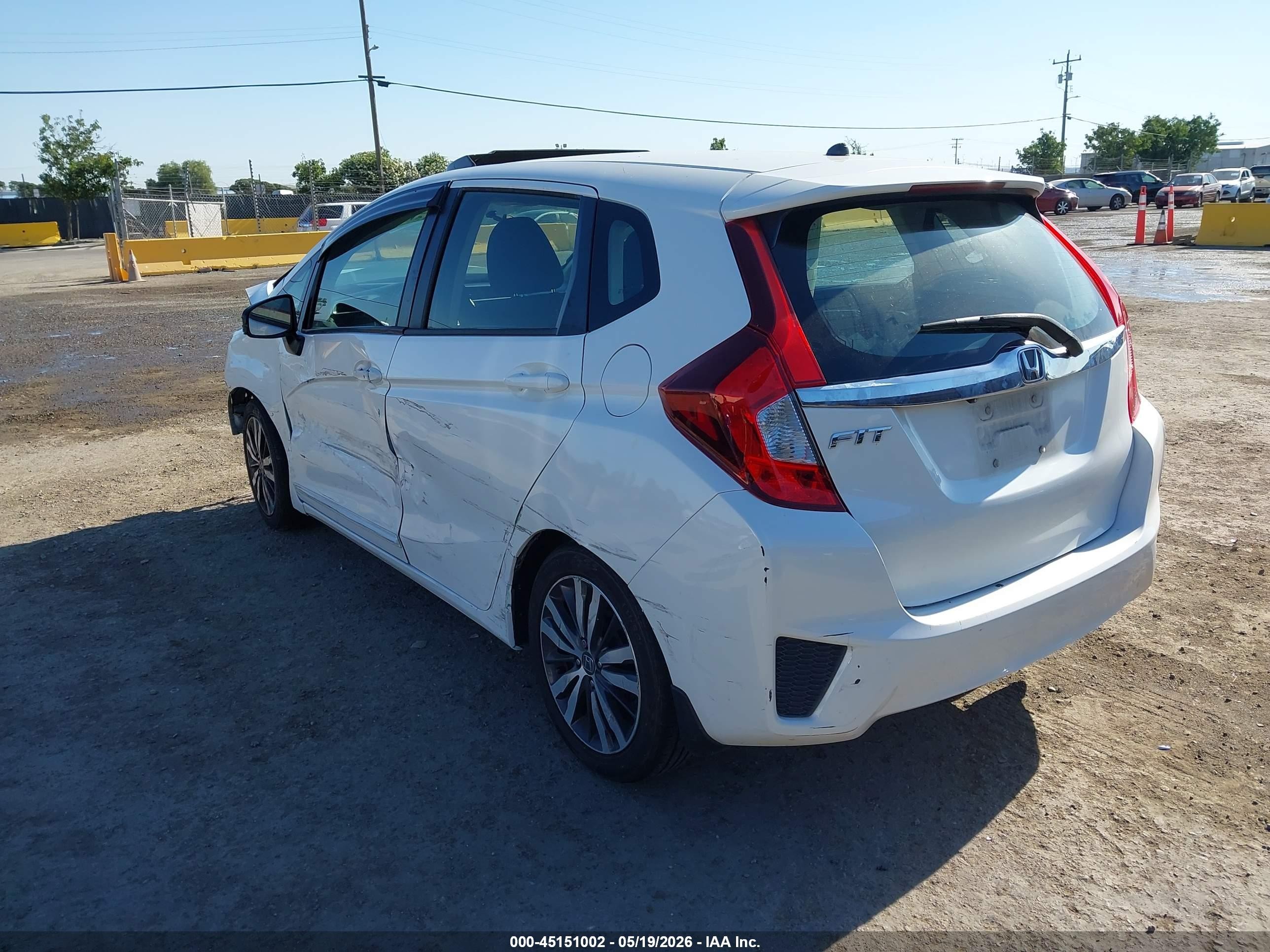 2015 Honda Fit Ex/ex-l White vin: 3HGGK5H85FM746385