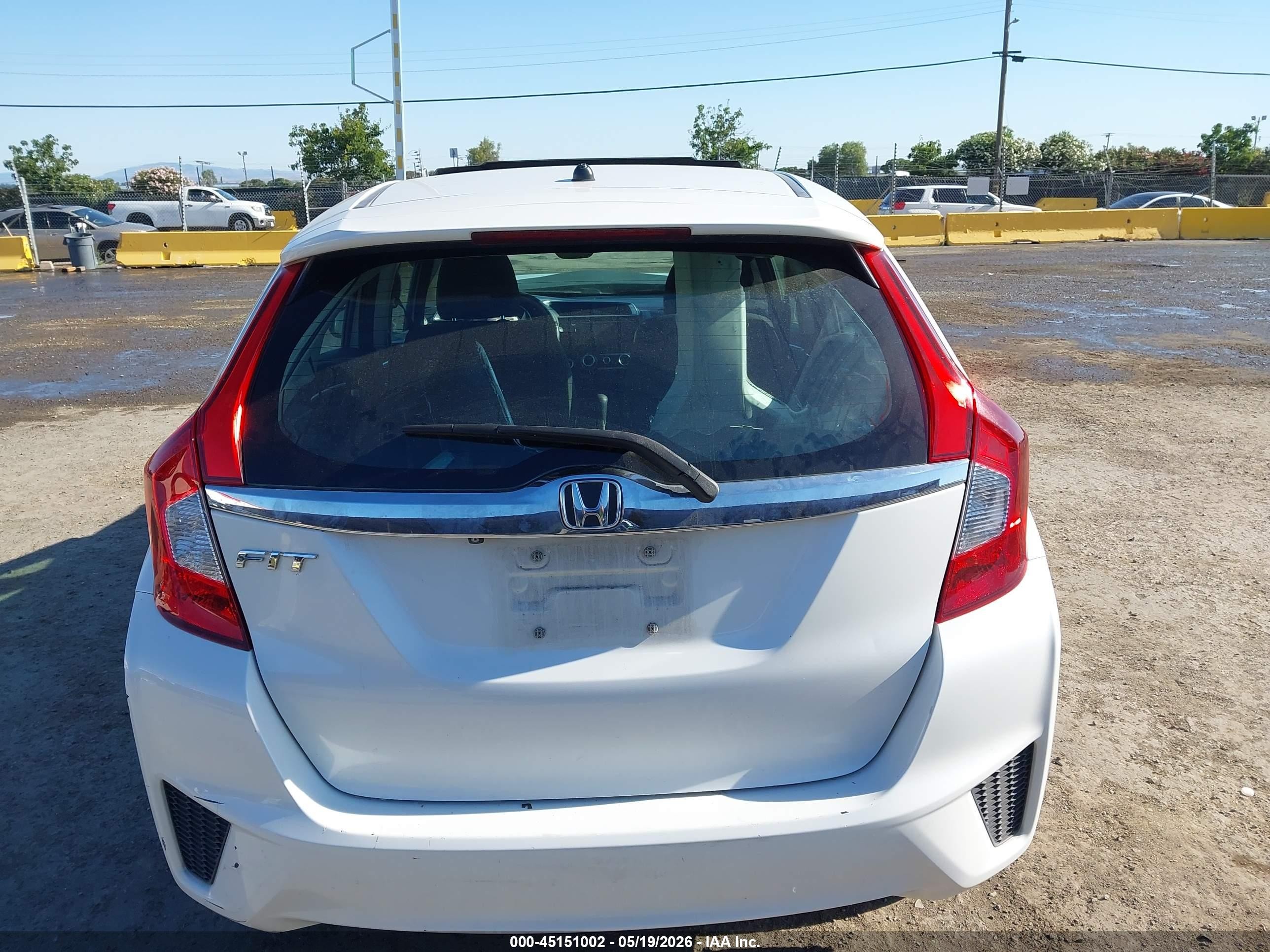 2015 Honda Fit Ex/ex-l White vin: 3HGGK5H85FM746385