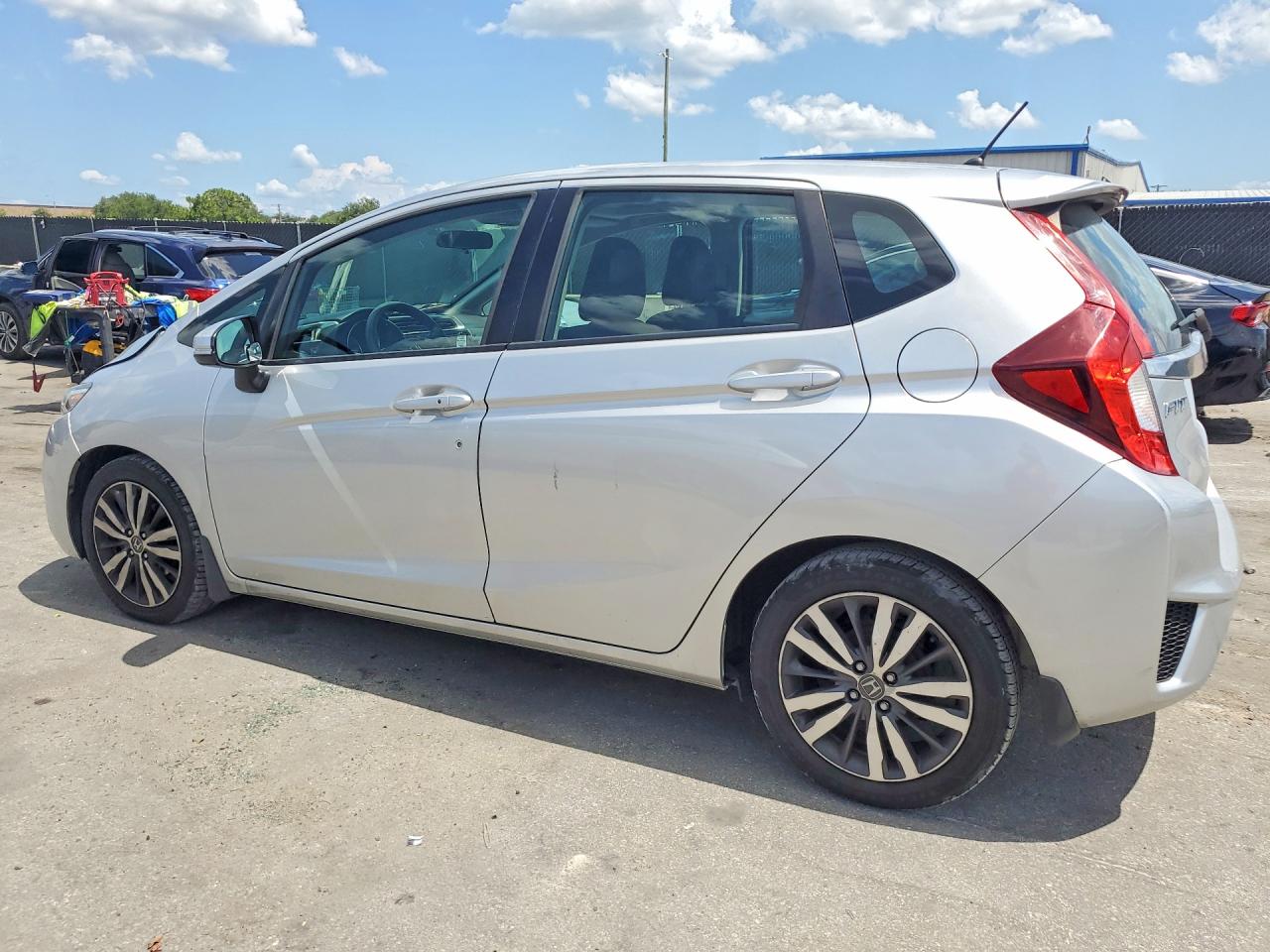 2015 Honda Fit Ex Silver vin: 3HGGK5H85FM772355