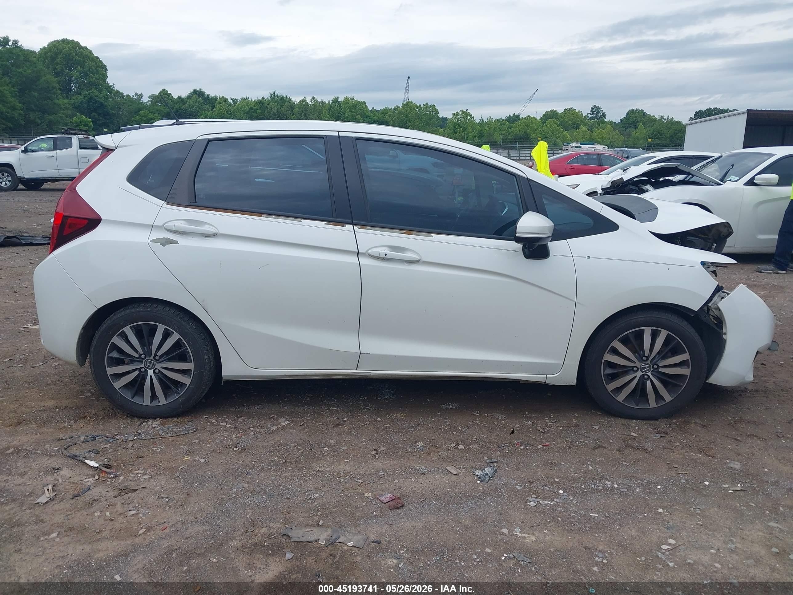 2015 Honda Fit Ex/ex-l White vin: 3HGGK5H85FM774333