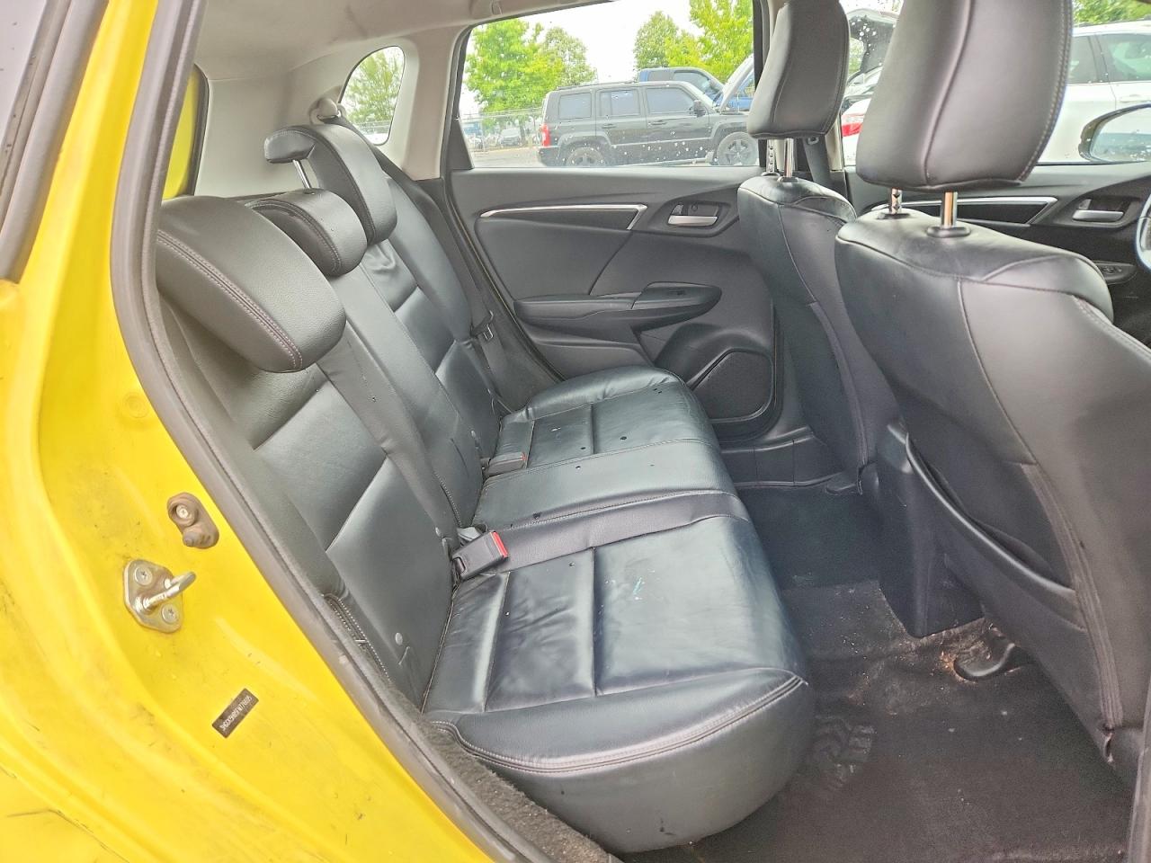 2015 Honda Fit Ex Yellow vin: 3HGGK5H85FM776695