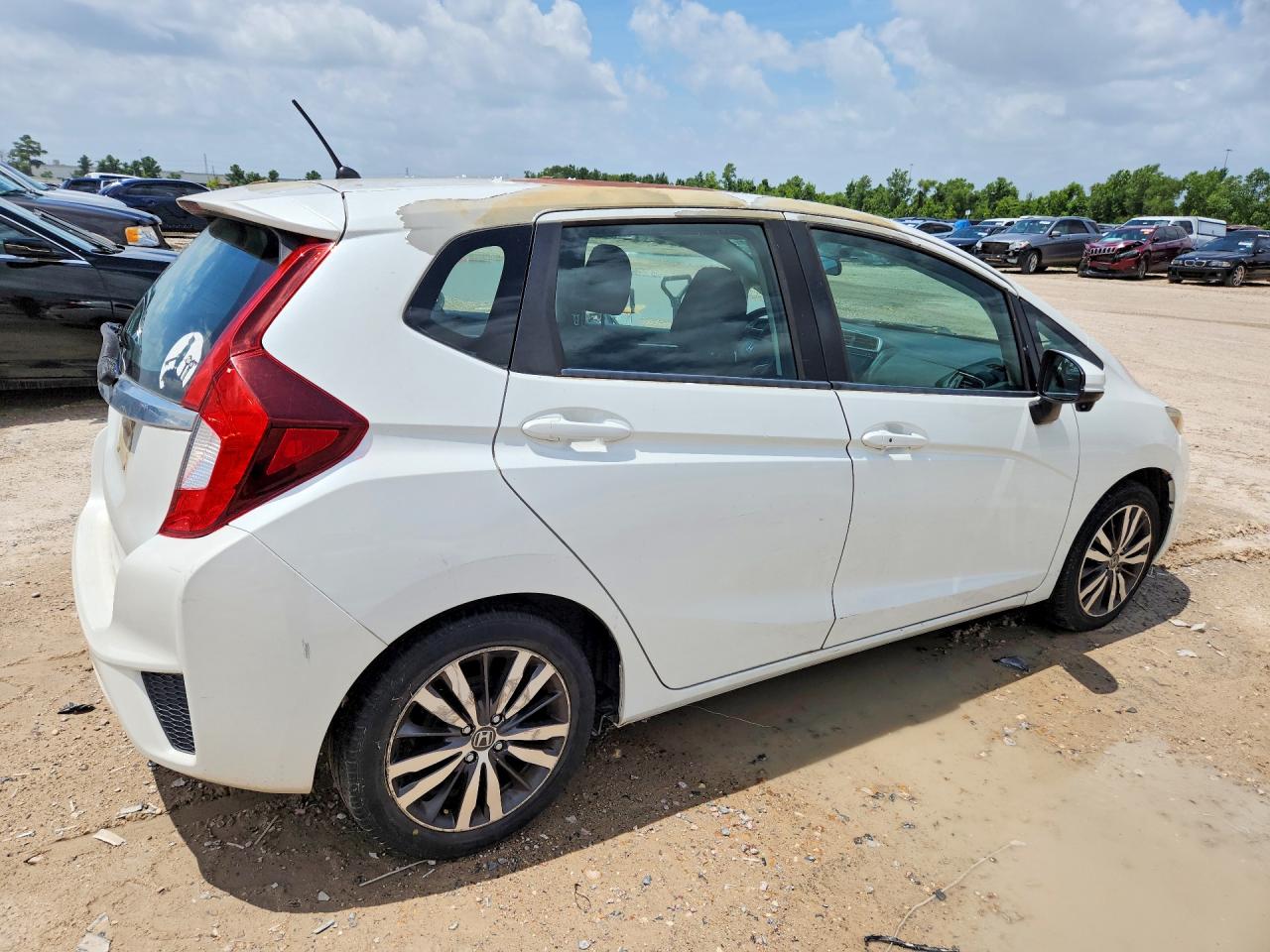 2015 Honda Fit Ex White vin: 3HGGK5H86FM718028