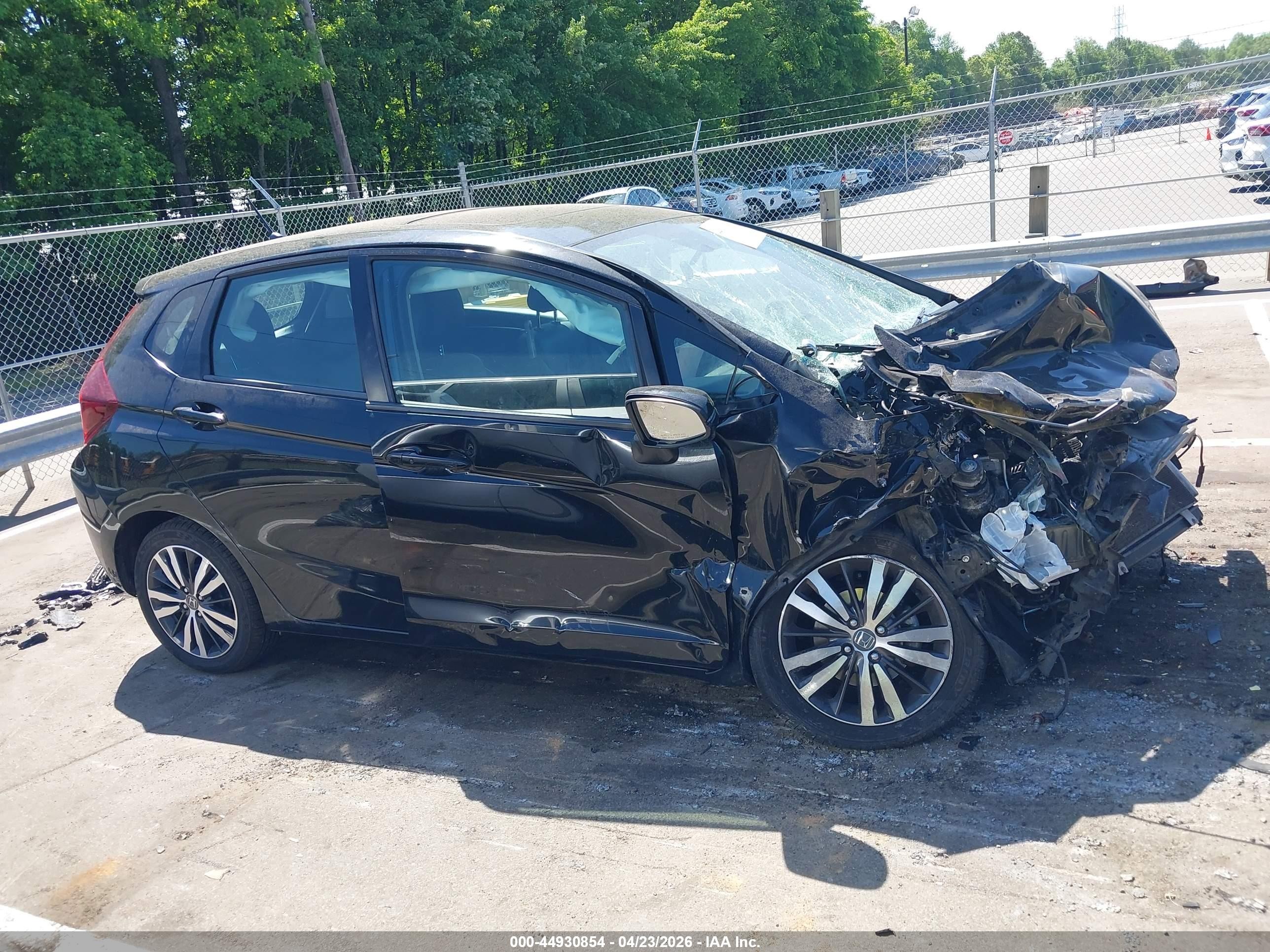 2015 Honda Fit Ex/ex-l Черный vin: 3HGGK5H86FM749537