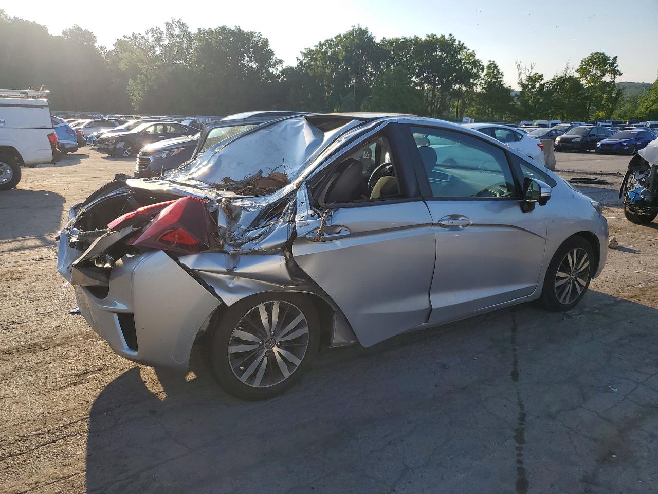 2015 Honda Fit Ex Silver vin: 3HGGK5H86FM761140