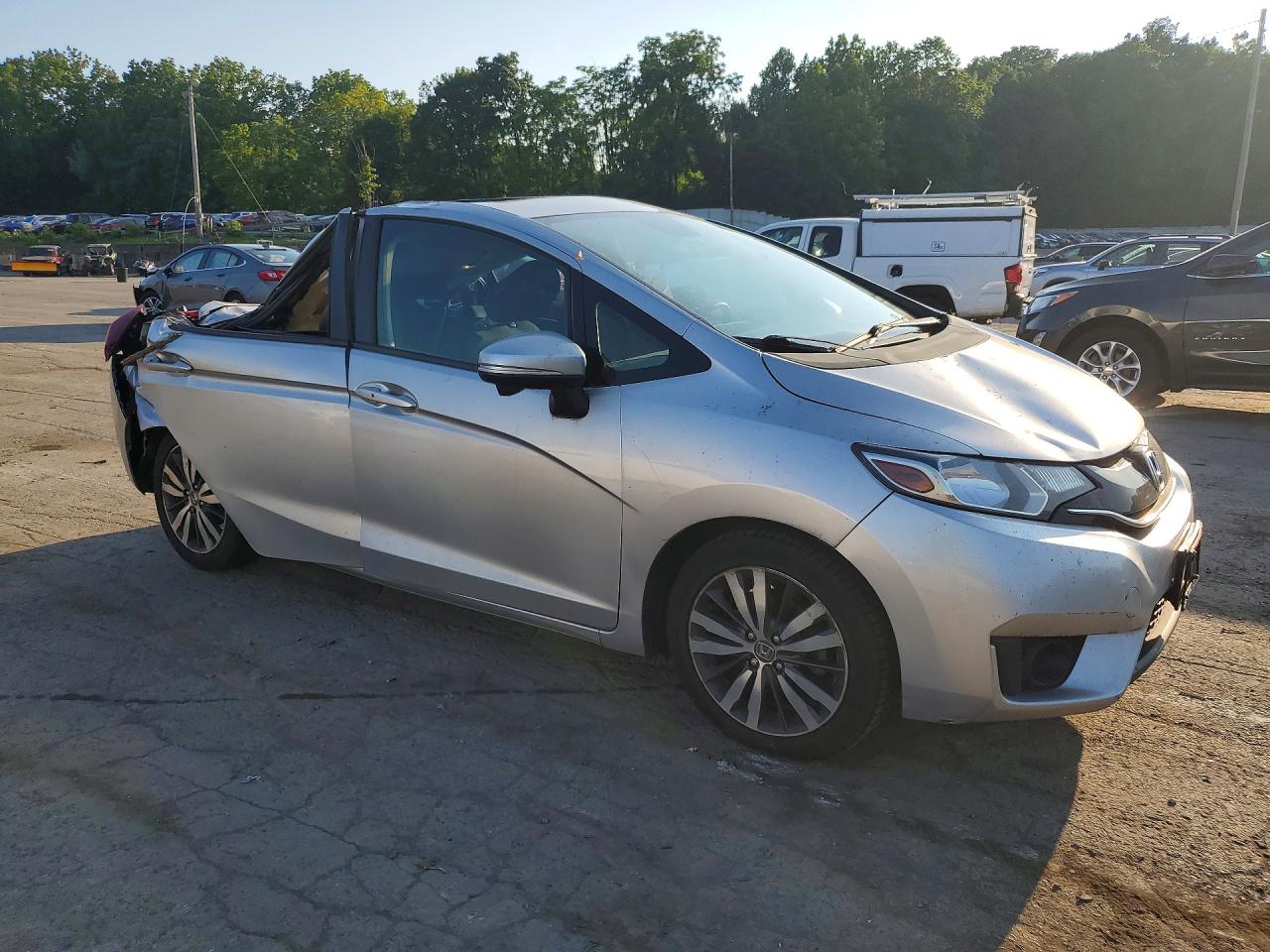 2015 Honda Fit Ex Silver vin: 3HGGK5H86FM761140