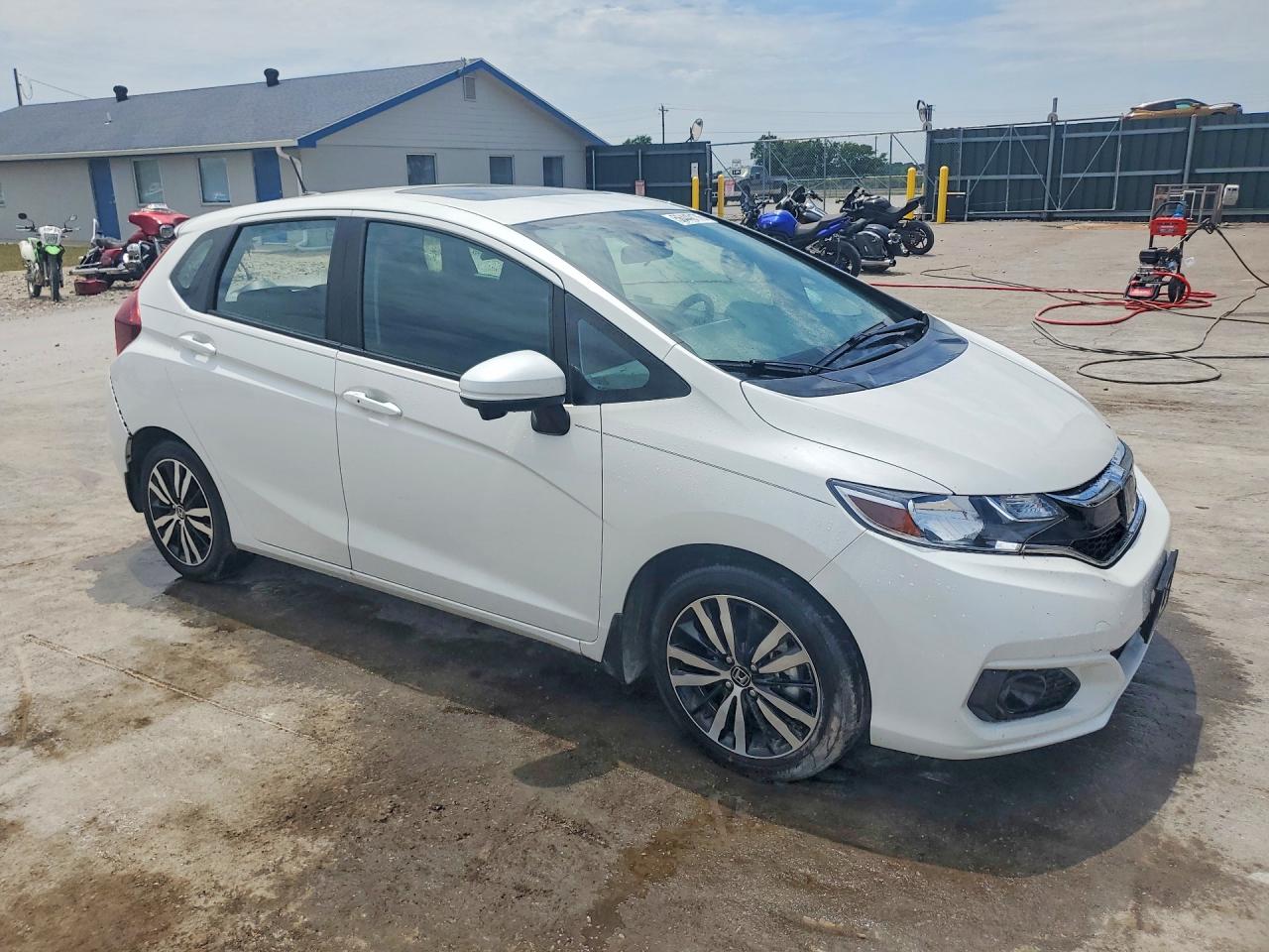 2020 Honda Fit Ex White vin: 3HGGK5H86LM719465