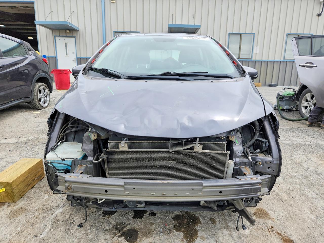 2015 Honda Fit Ex Gray vin: 3HGGK5H87FM717549