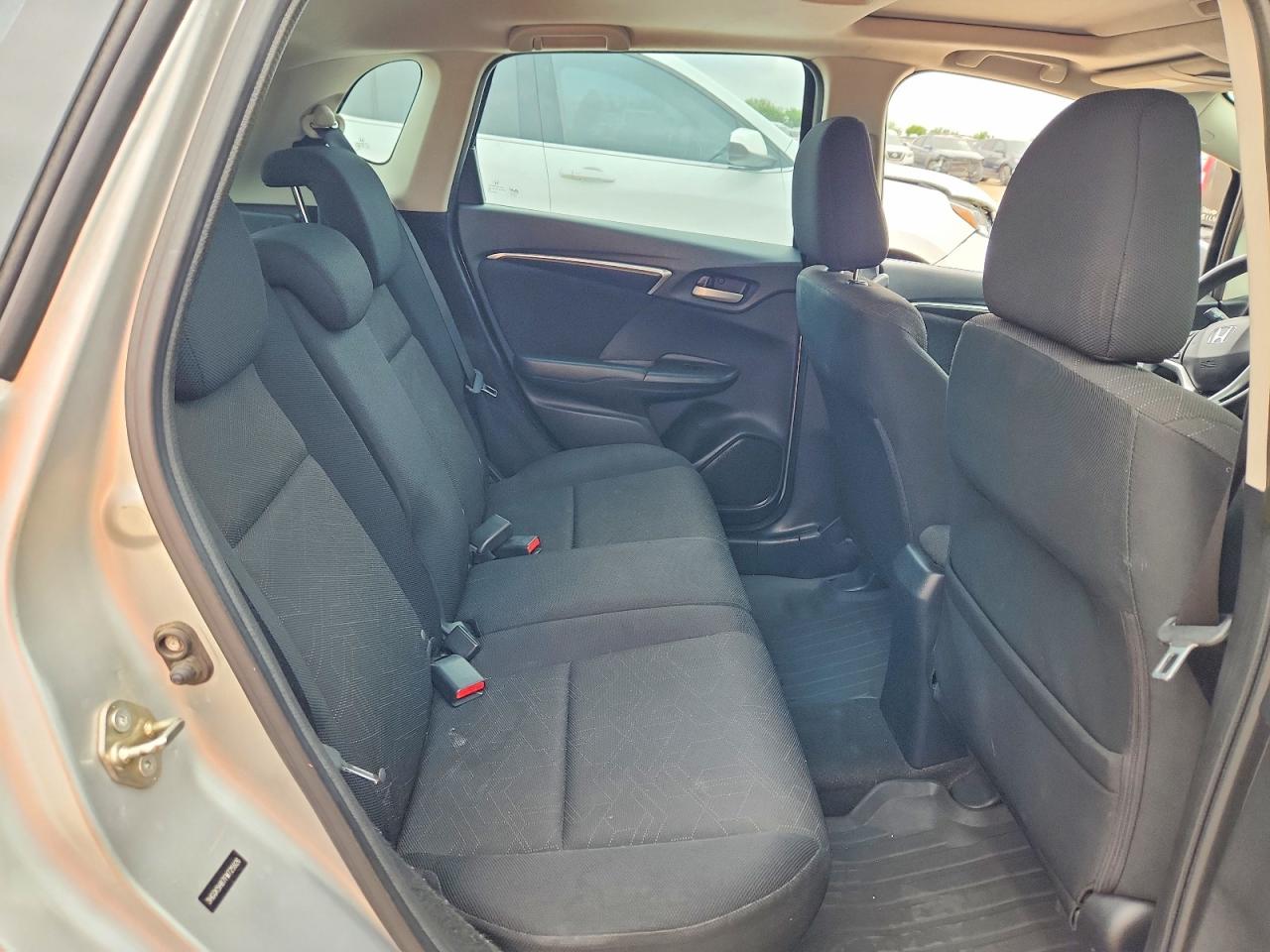 2015 Honda Fit Ex Silver vin: 3HGGK5H87FM725926