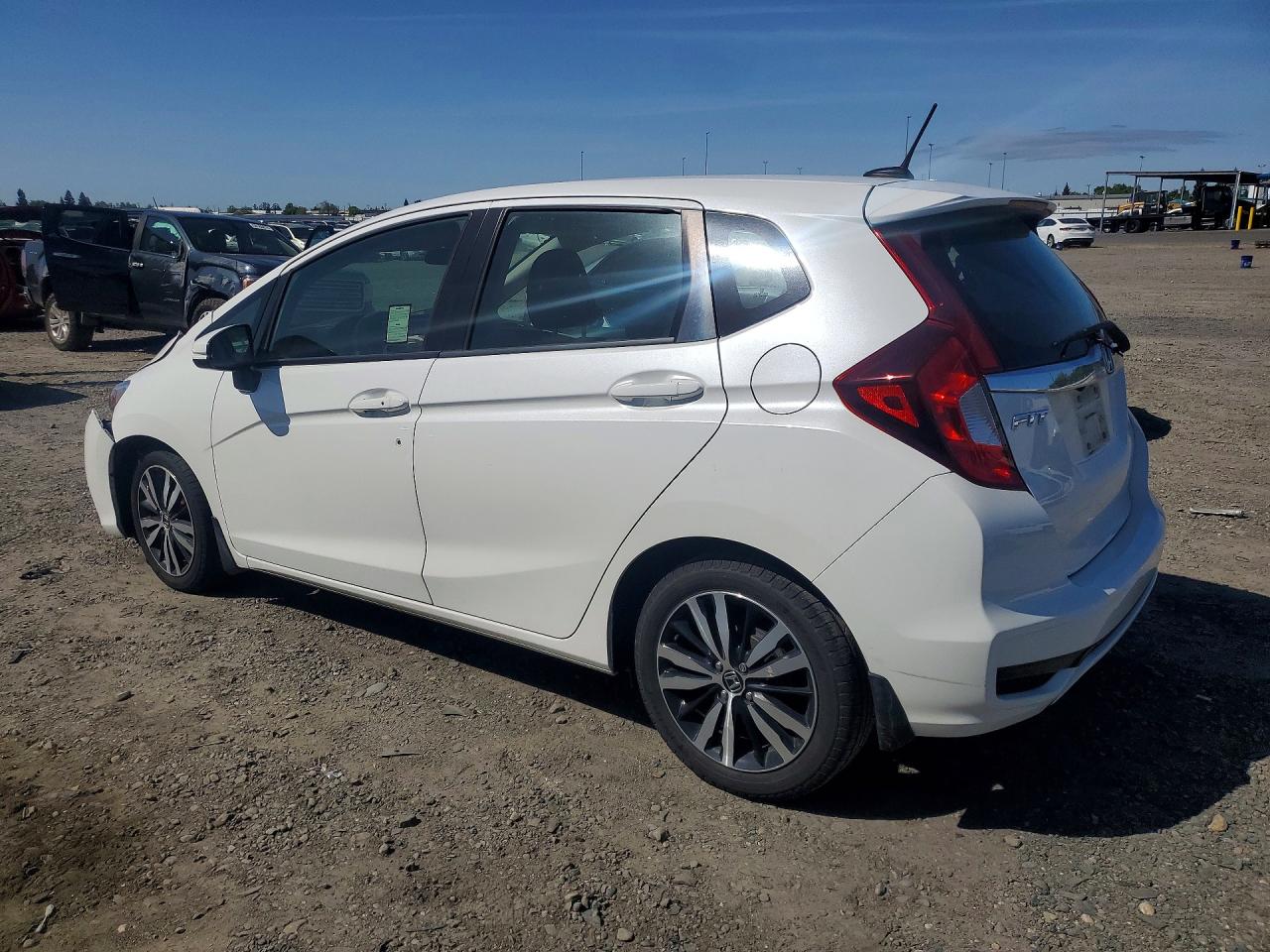 2018 Honda Fit Ex White vin: 3HGGK5H87JM707614