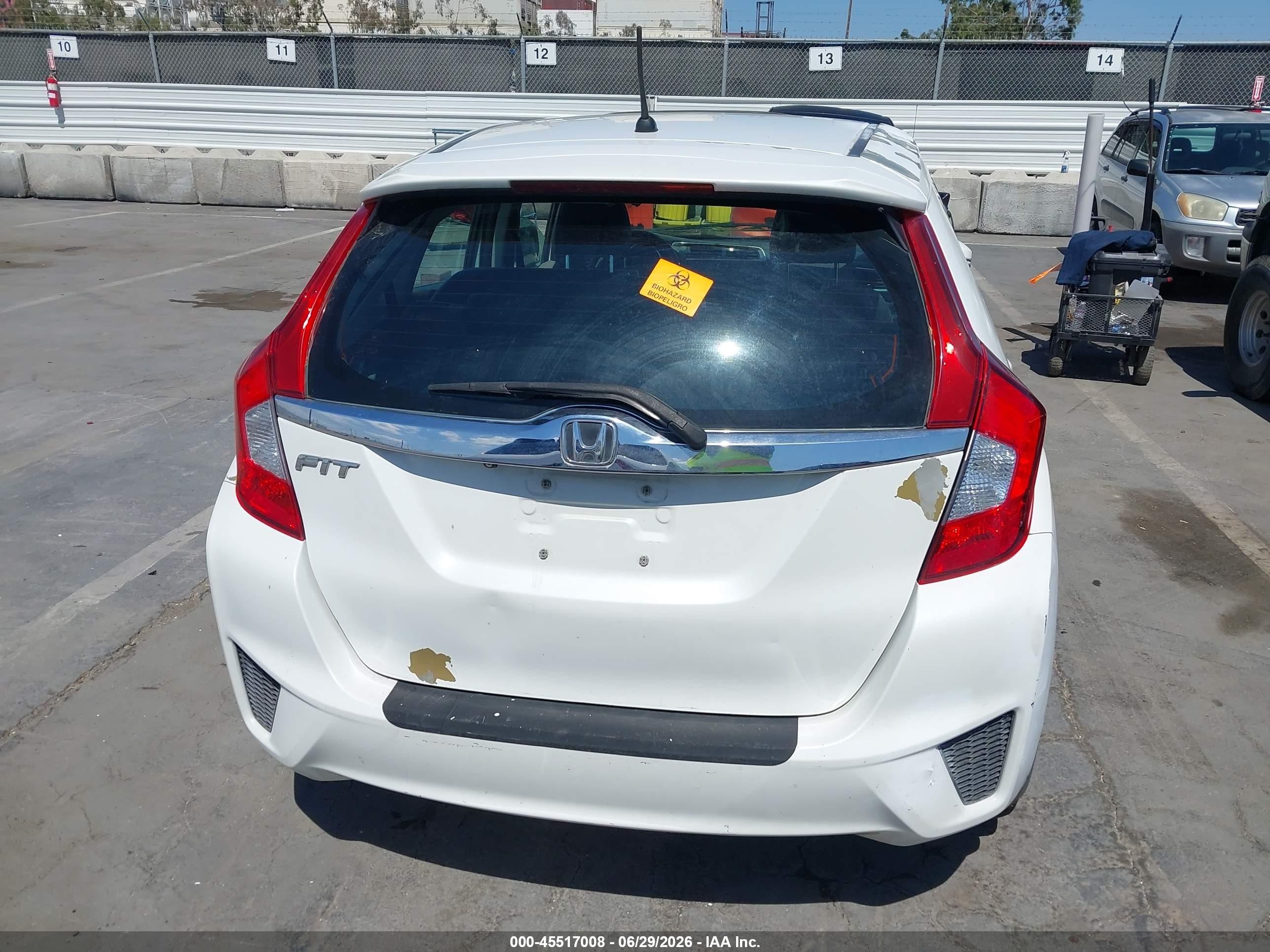 2015 Honda Fit Ex/ex-l White vin: 3HGGK5H88FM720184
