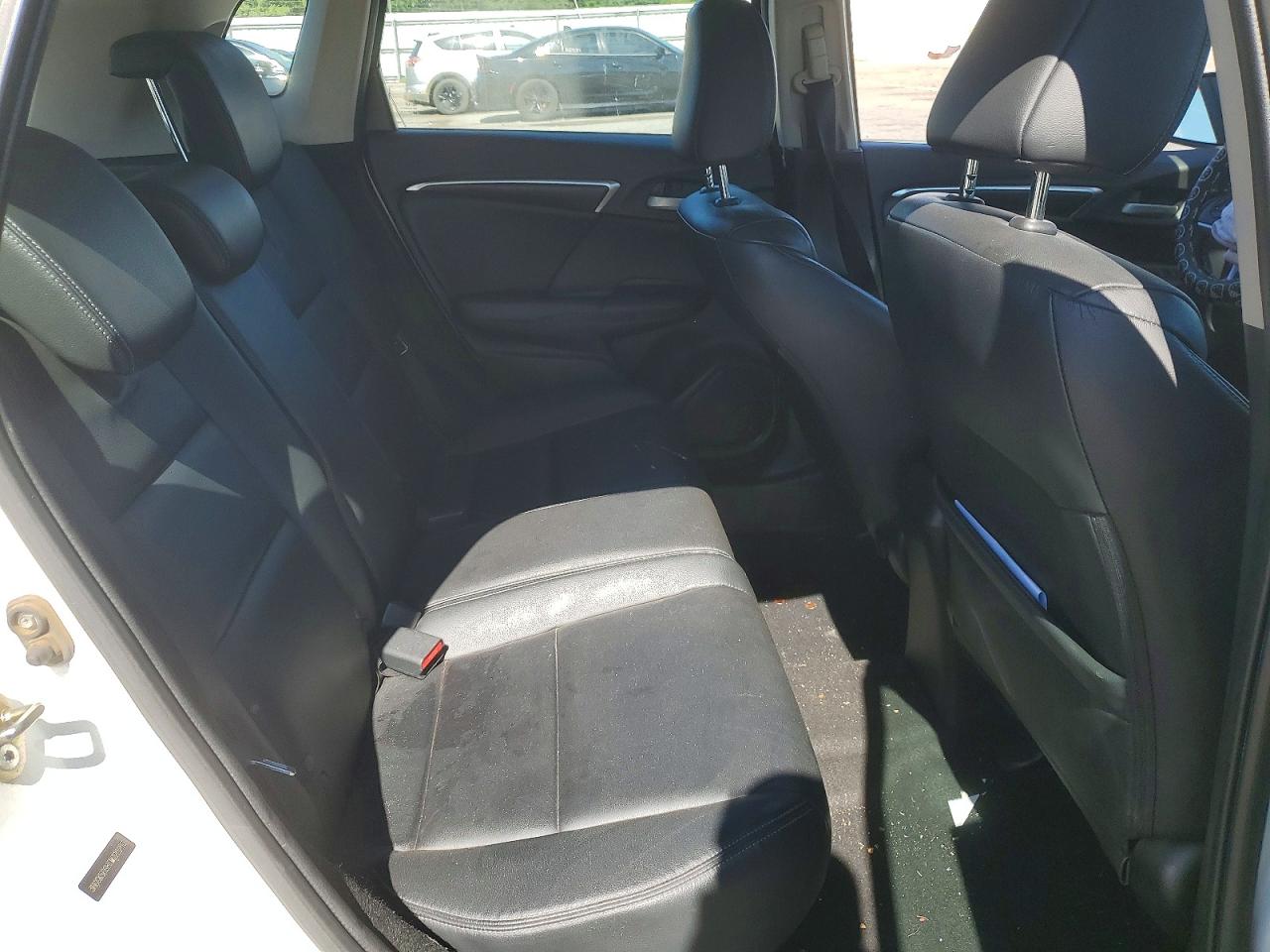 2015 Honda Fit Ex White vin: 3HGGK5H88FM720203