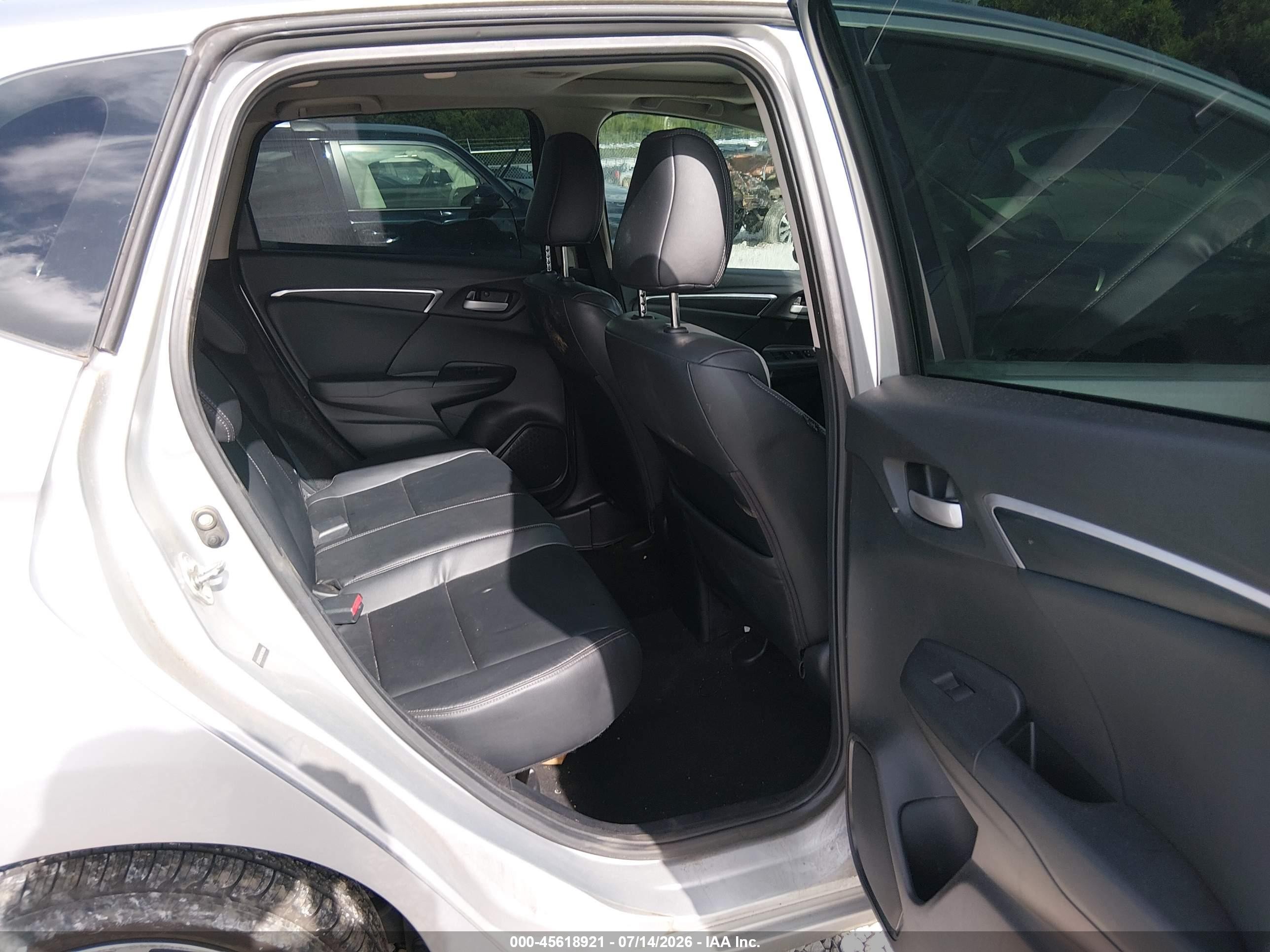 2015 Honda Fit Ex/ex-l Серебряный vin: 3HGGK5H89FM706990