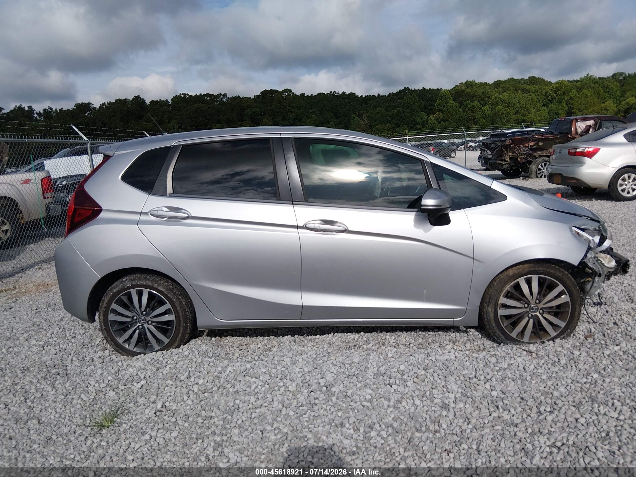 2015 Honda Fit Ex/ex-l Серебряный vin: 3HGGK5H89FM706990