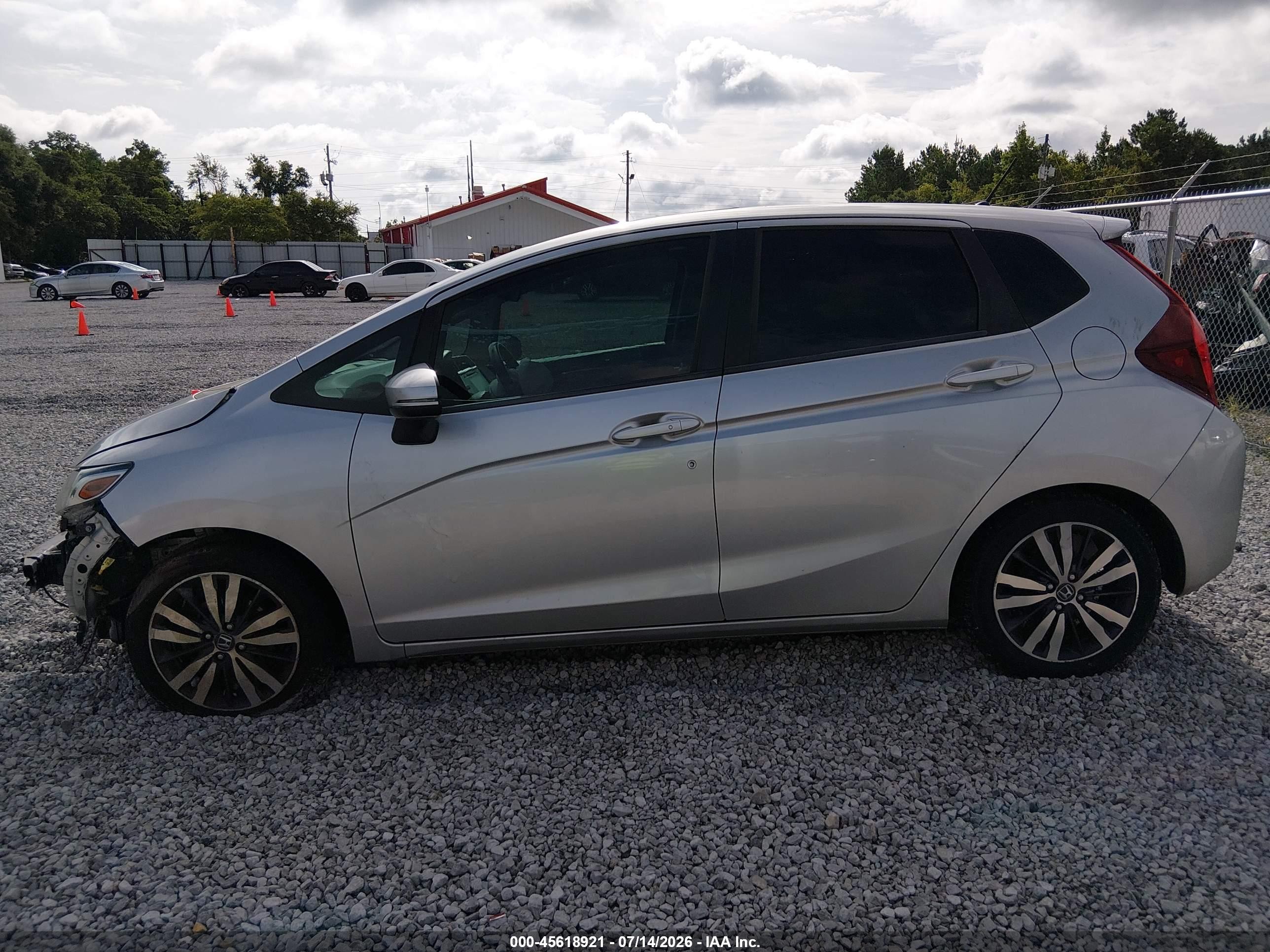 2015 Honda Fit Ex/ex-l Серебряный vin: 3HGGK5H89FM706990