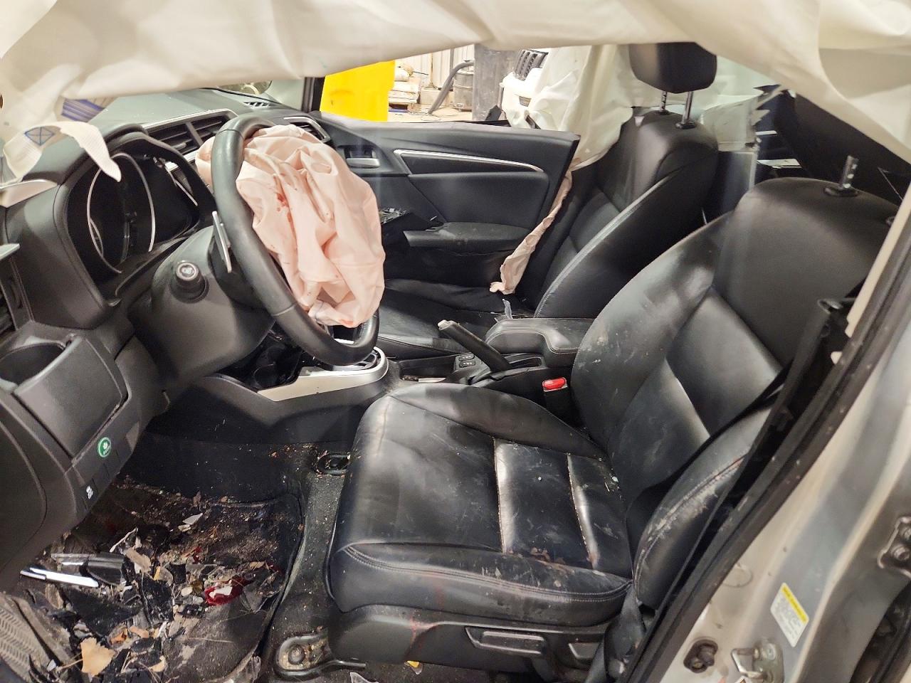 2015 Honda Fit Ex Серебряный vin: 3HGGK5H89FM730710