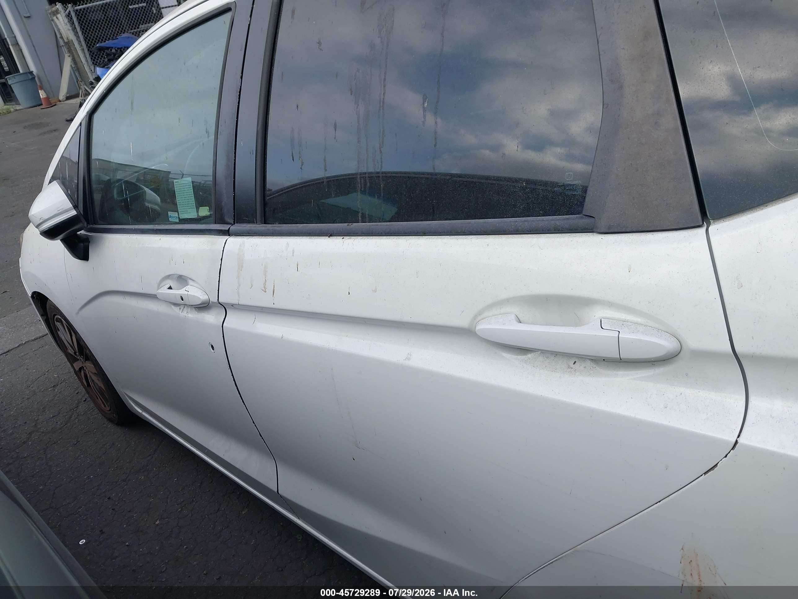 2015 Honda Fit Ex/ex-l White vin: 3HGGK5H89FM757552