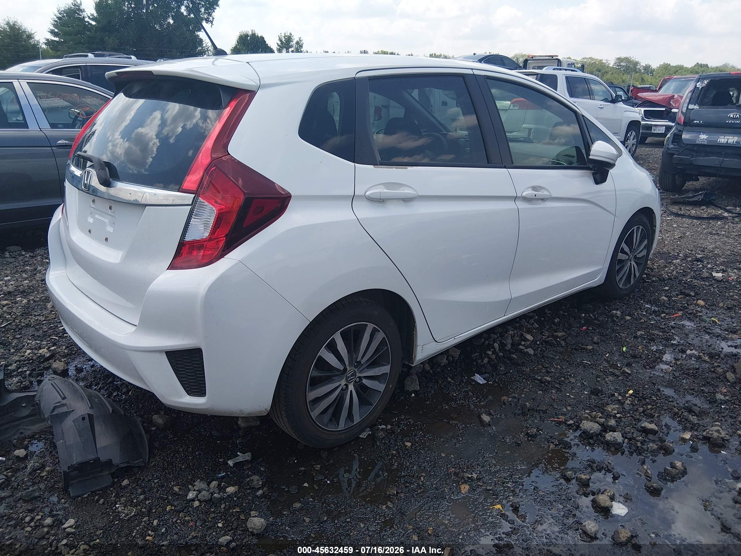 2015 Honda Fit Ex/ex-l White vin: 3HGGK5H89FM774366