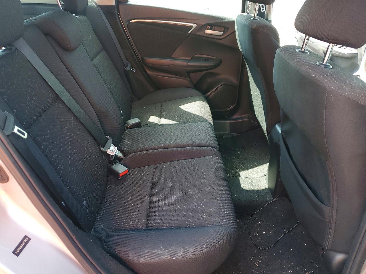 2015 Honda Fit Ex Silver vin: 3HGGK5H89FM777008