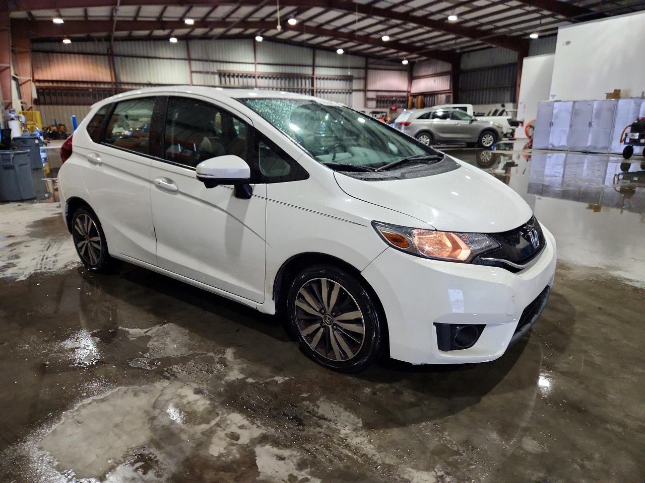 2015 Honda Fit Ex White vin: 3HGGK5H8XFM750724