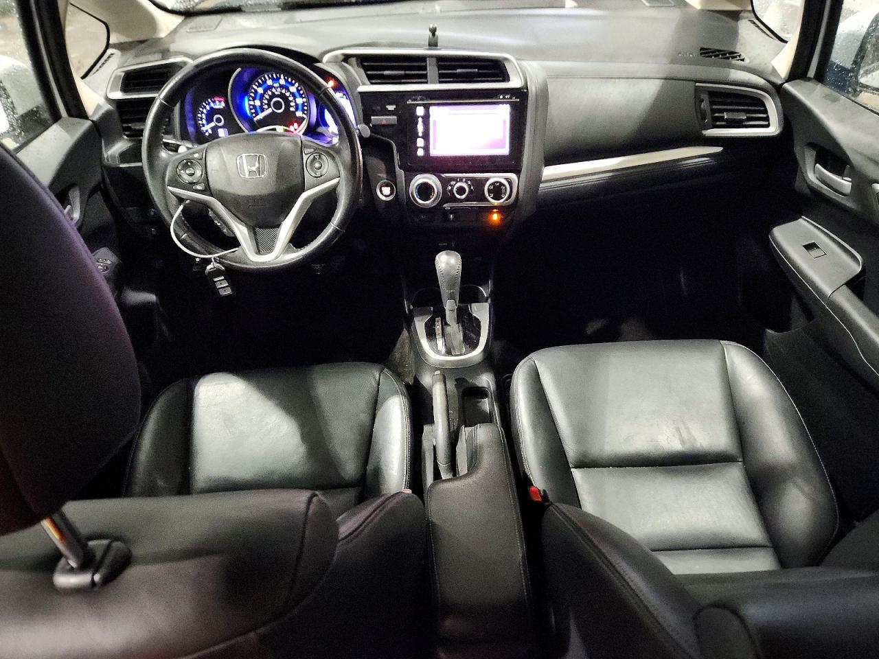 2015 Honda Fit Ex White vin: 3HGGK5H8XFM750724